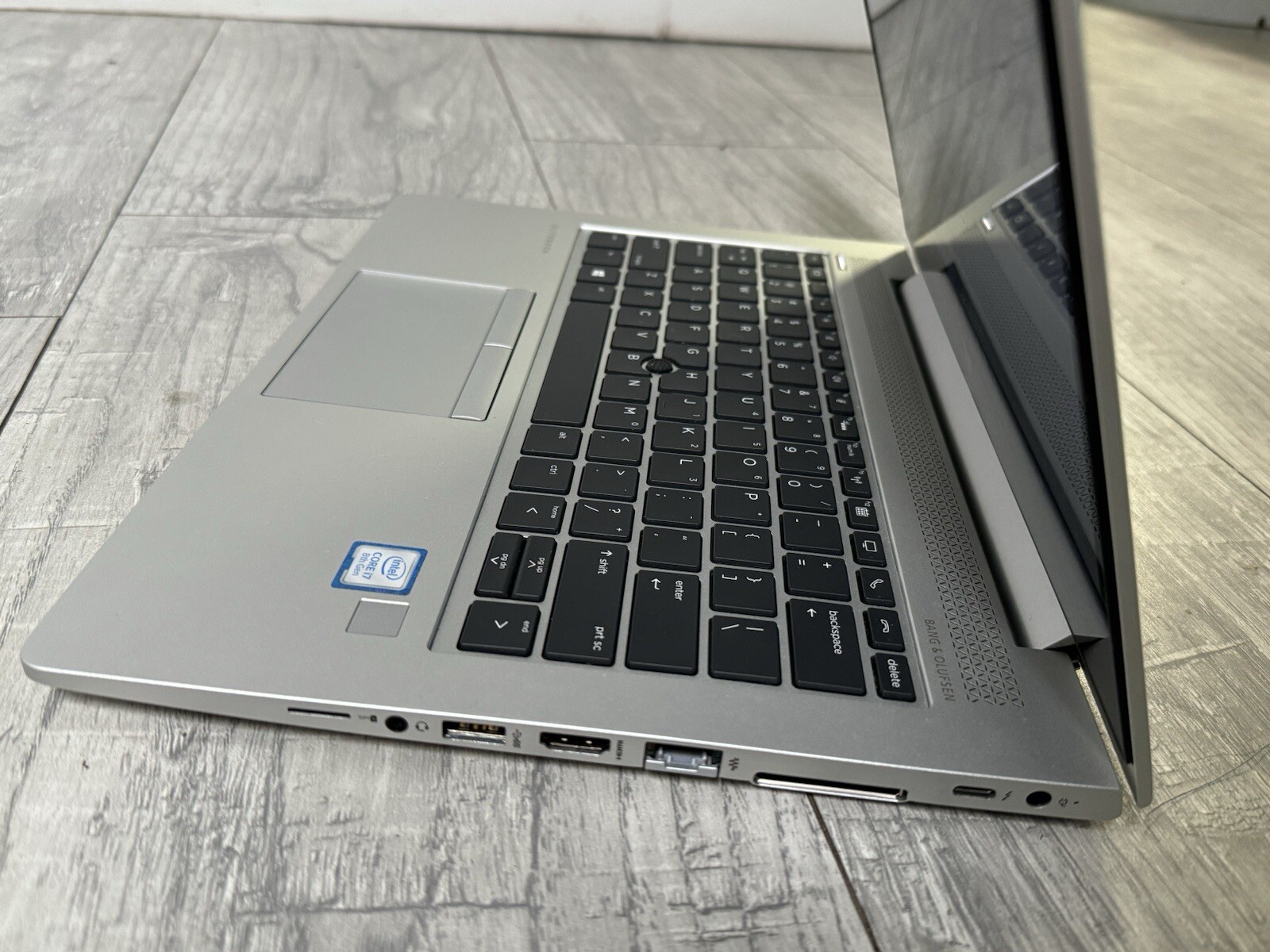 Like-New HP EliteBook 830 G5 8th Gen i7-8550U 16GB 512GB Full HD Touch Laptop