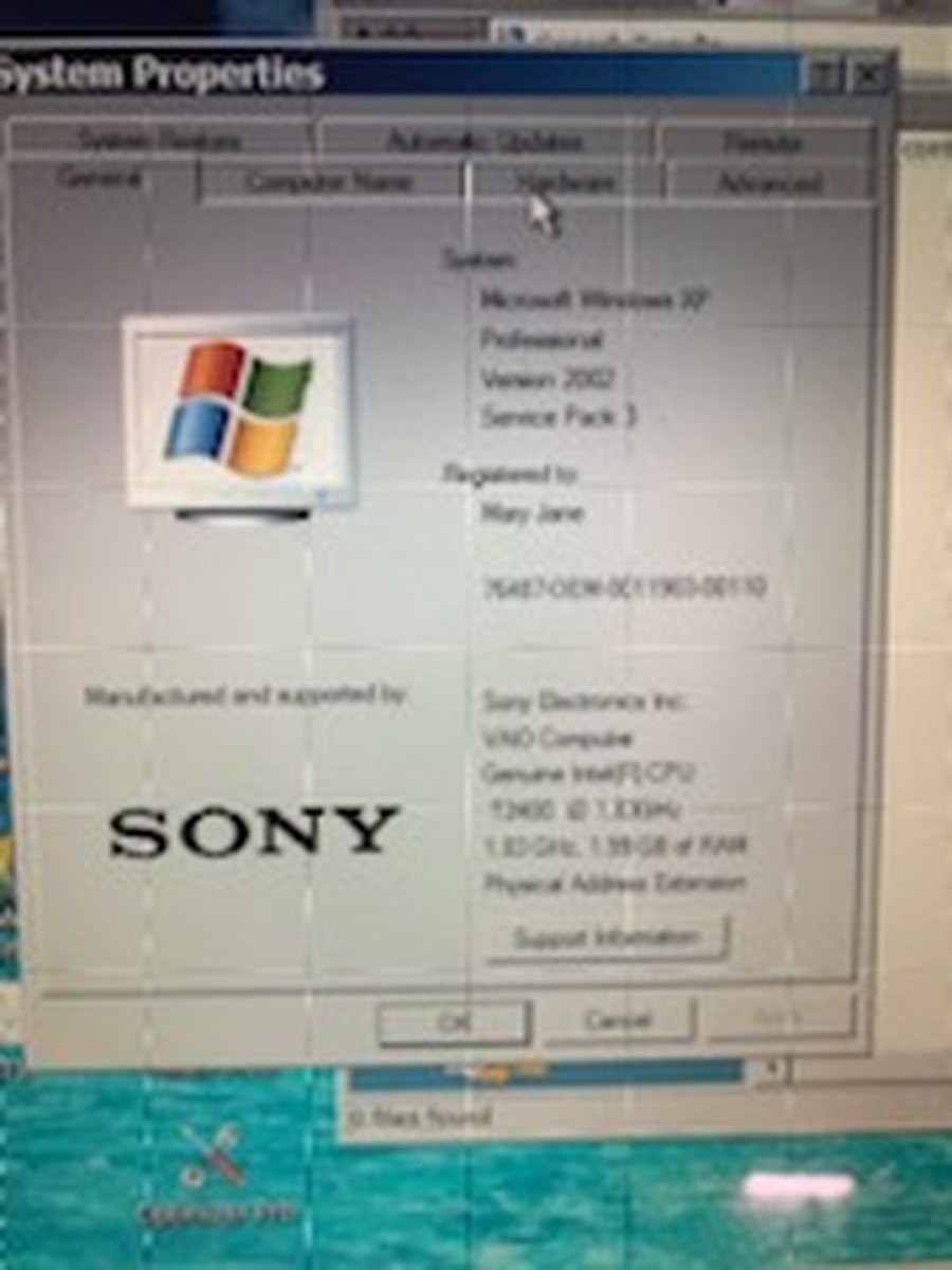 Sony VAIO PCG-6J2L also VGN-SZ120P Laptop Windows XP 2GB Ram 86GB HD Fast