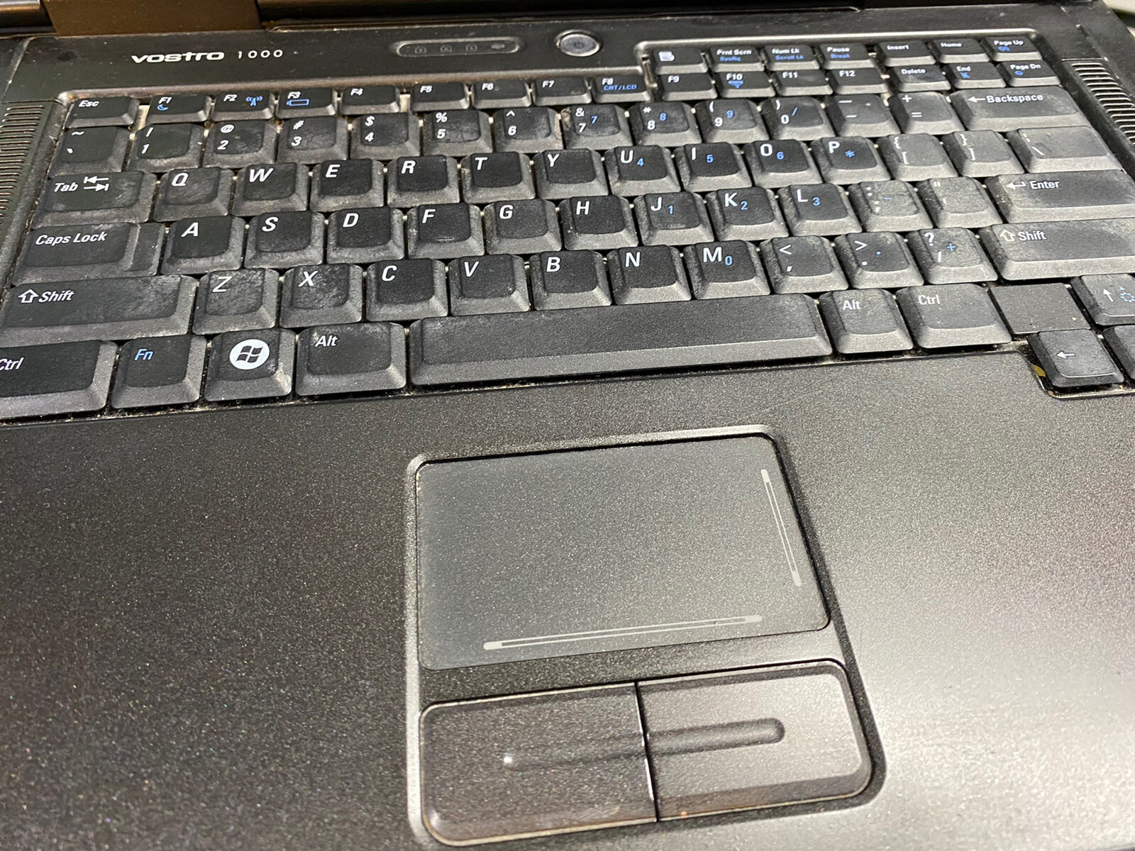 Dell Vostro 1000 Laptop AMD64-Athlon X2 – 2GB RAM – Win XP – 15.4” Screen