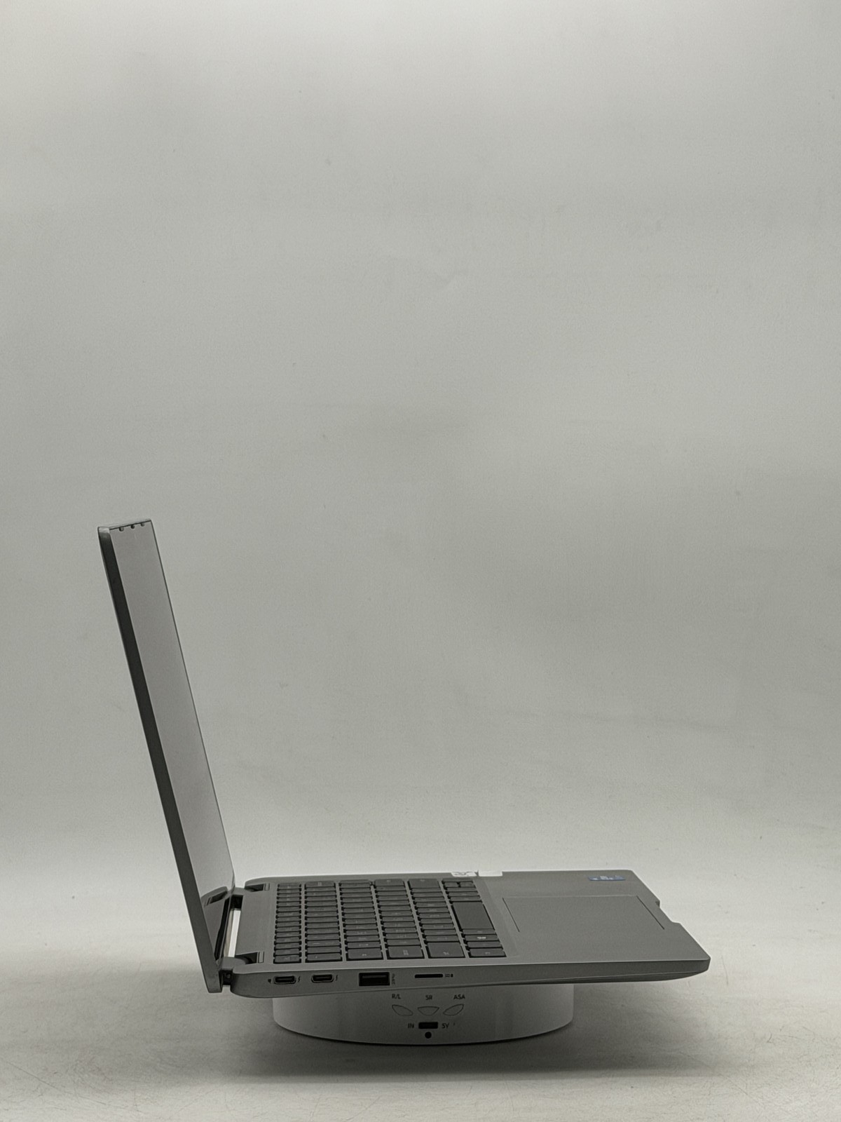 Dell Latitude 5320 (2-in-1) 13.3in i7-1185G7 16GB 256GB No OS Read –