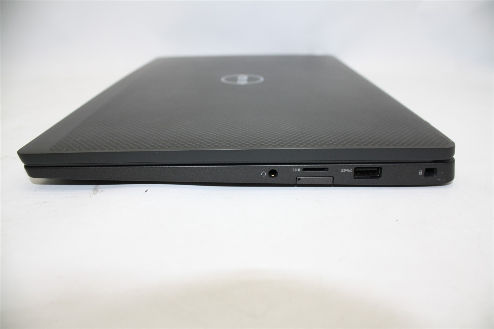 14″Dell Latitude 7400 Laptop i5-8365U 1.60GHz RAM 16GB NVMe 256GB/Charger inc