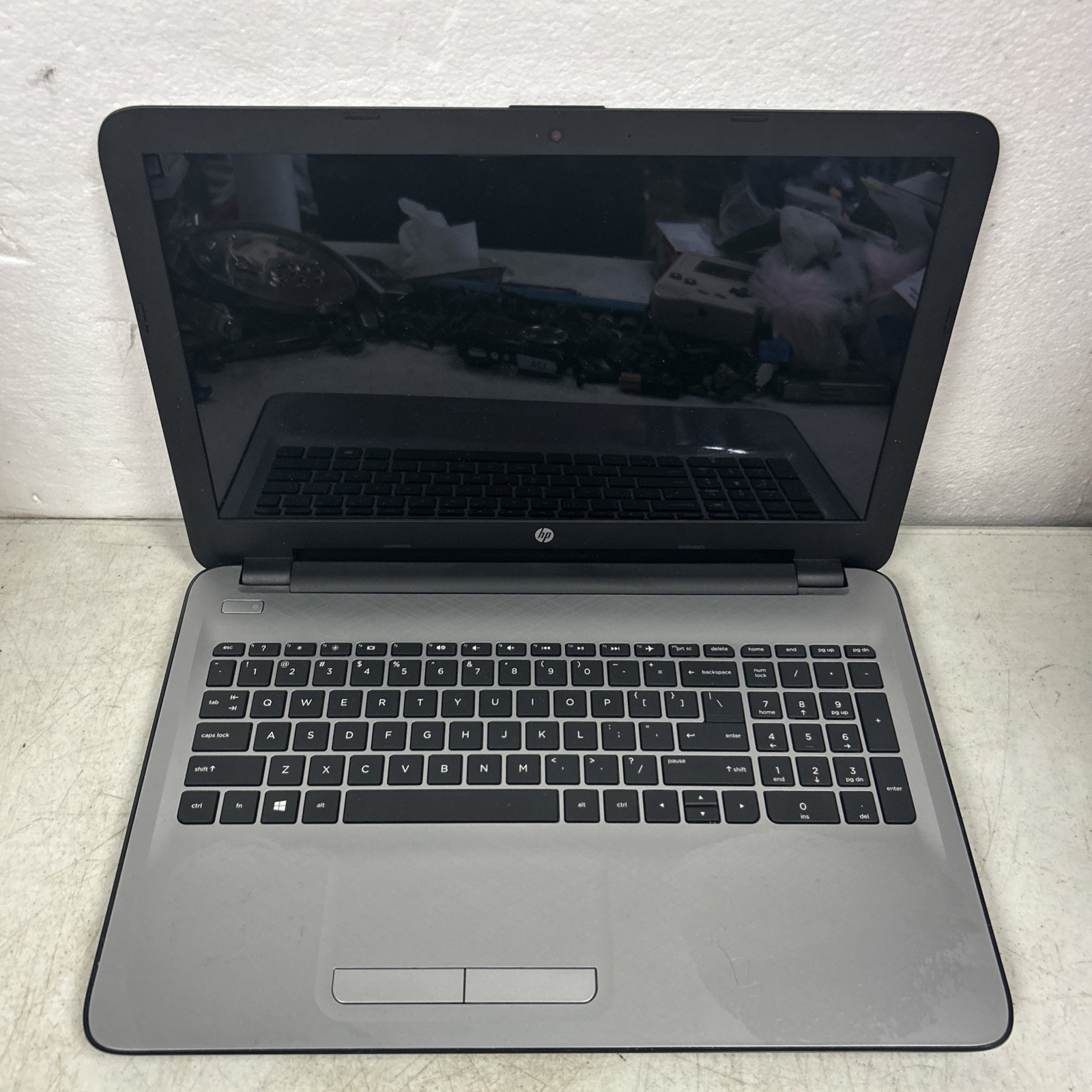 HP 15-af152n AMD A8-7410 2.20GHz 8GB RAM 1TB Hard Drive Bad Battery