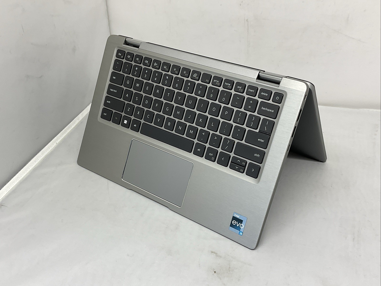 Dell Latitude 7330 2-in-1 – i5-1245U – 16GB, 512GB, Windows 11 +Adapter