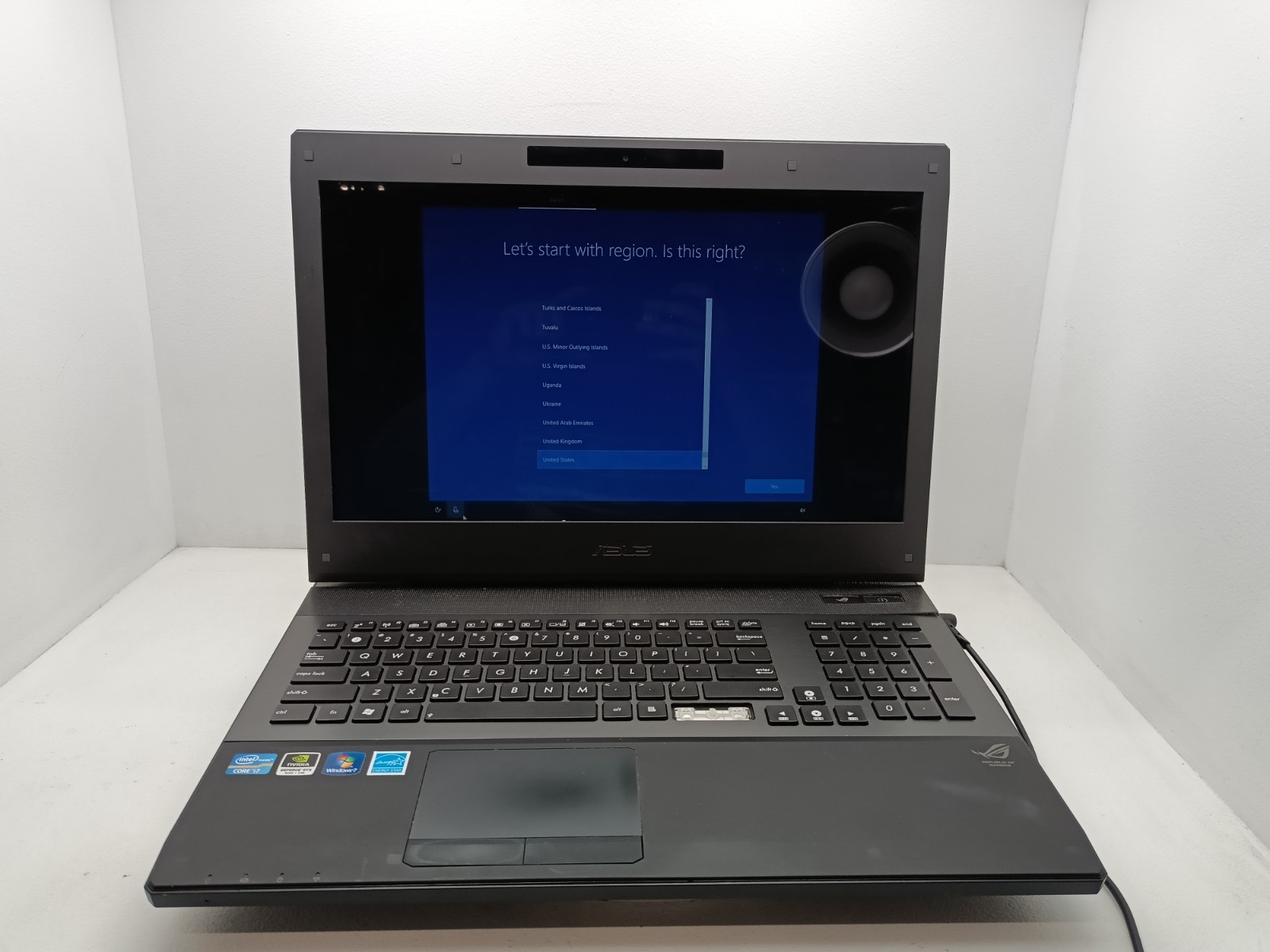 ASUS ROG G74SX 17.3″ Gaming Laptop i7-2670QM@ 2.20 GHz 24GB RAM 256 SSD #91