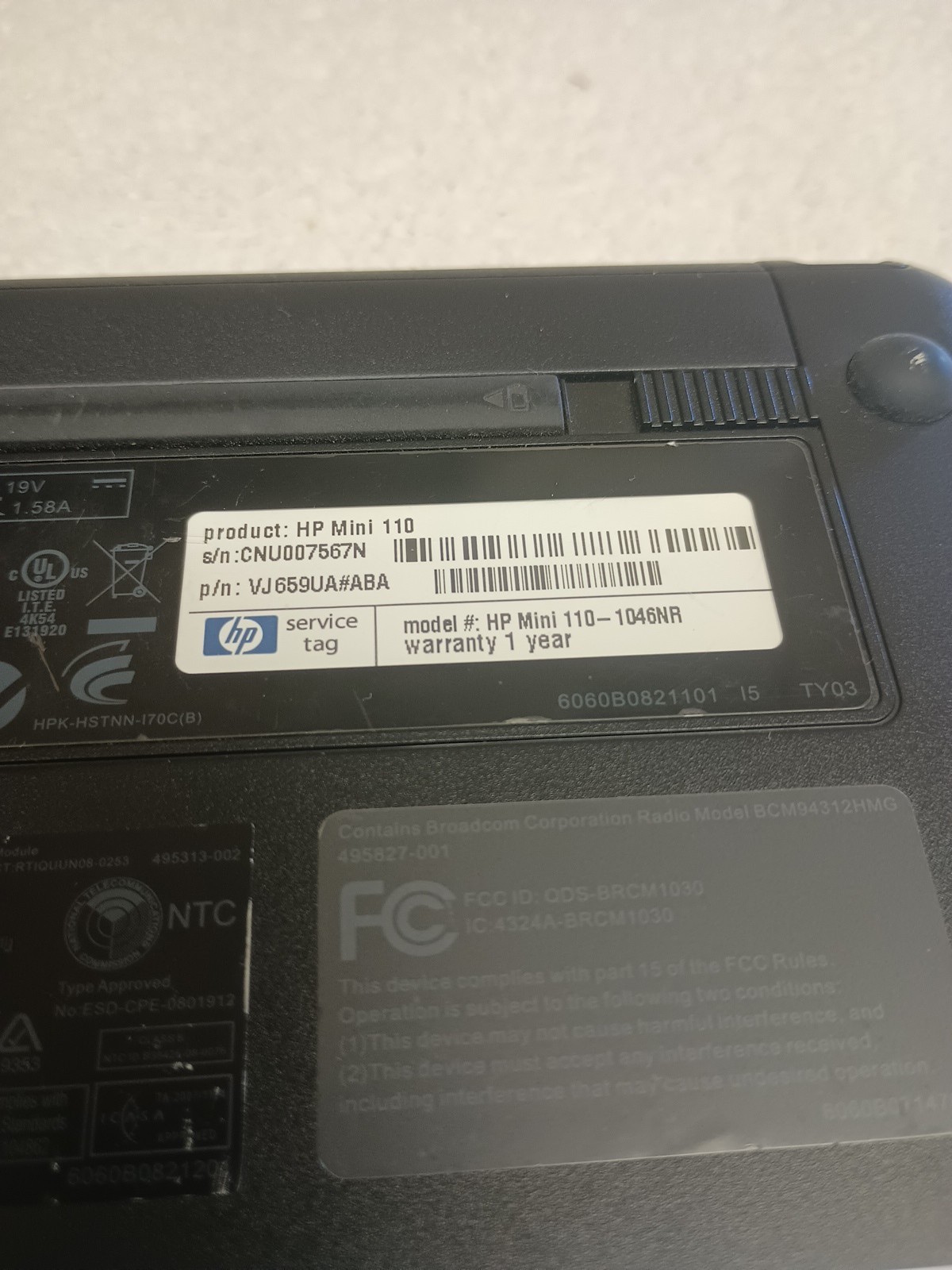 HP Mini 110-1046NR Intel Atom N270 1.6GHz 1 GB Ram 160GB HDD Genuine Windows XP