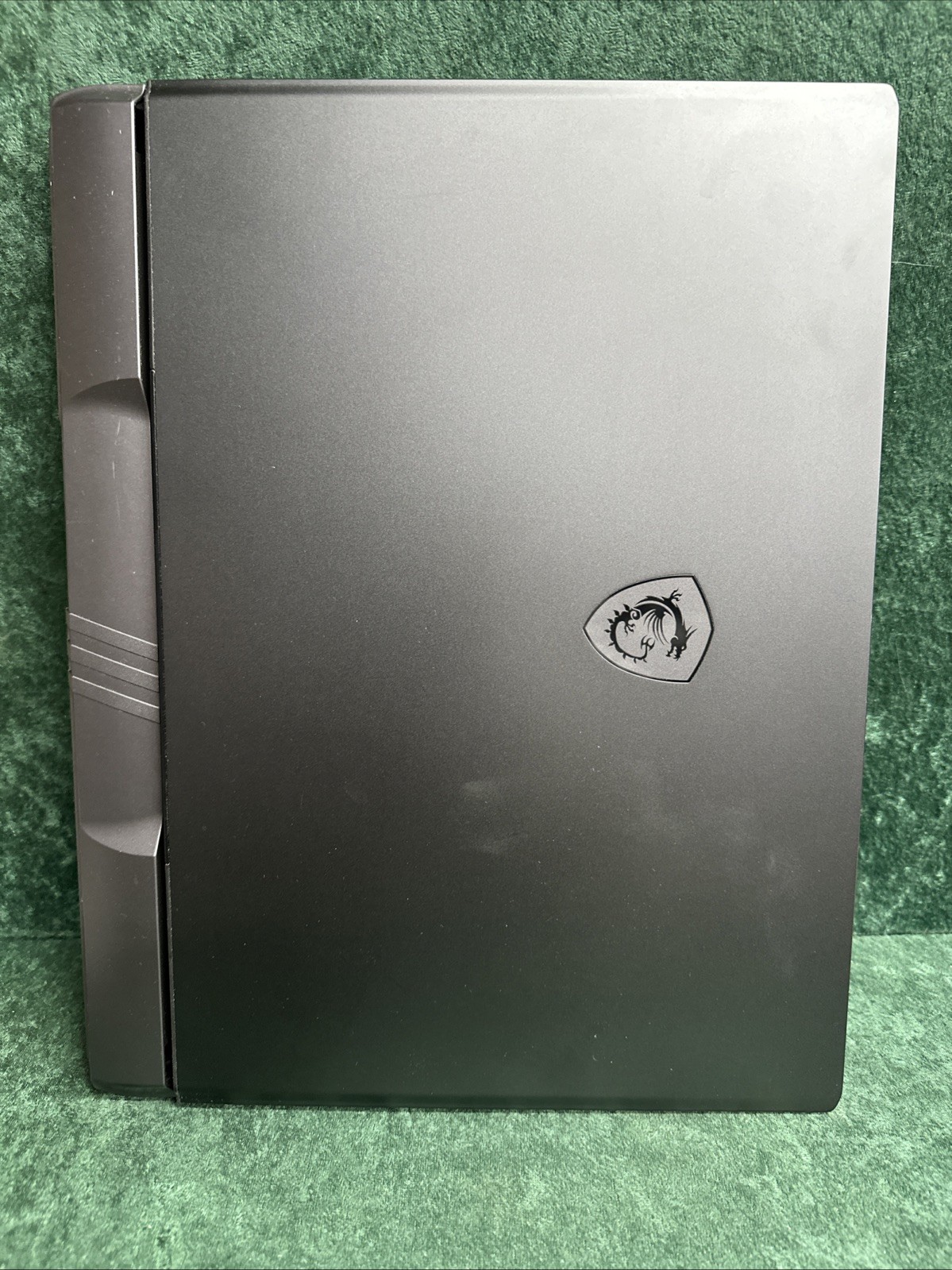 MSI Vector 17 HX A14V Gaming Laptop (i9-14900HX, RTX 4070, 32GB, 1TB SSD, 240Hz)
