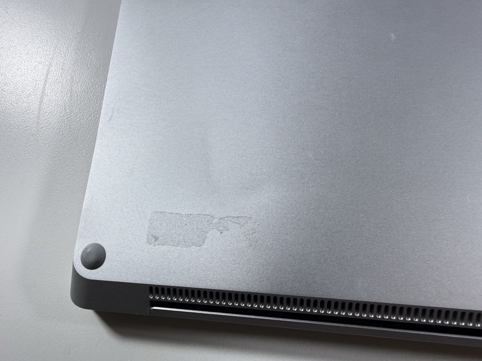 Microsoft Surface Laptop 5 13.5” 1950 Intel Core i7-1265U 16GB RAM 512GB READ”
