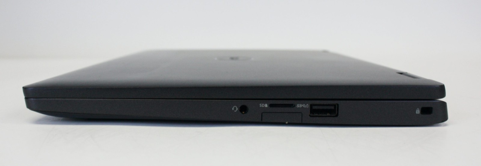 Dell Latitude 5300 Touch/Foldable Laptop 13.3″ FHD i7 16+512 GB windows 10 Renew