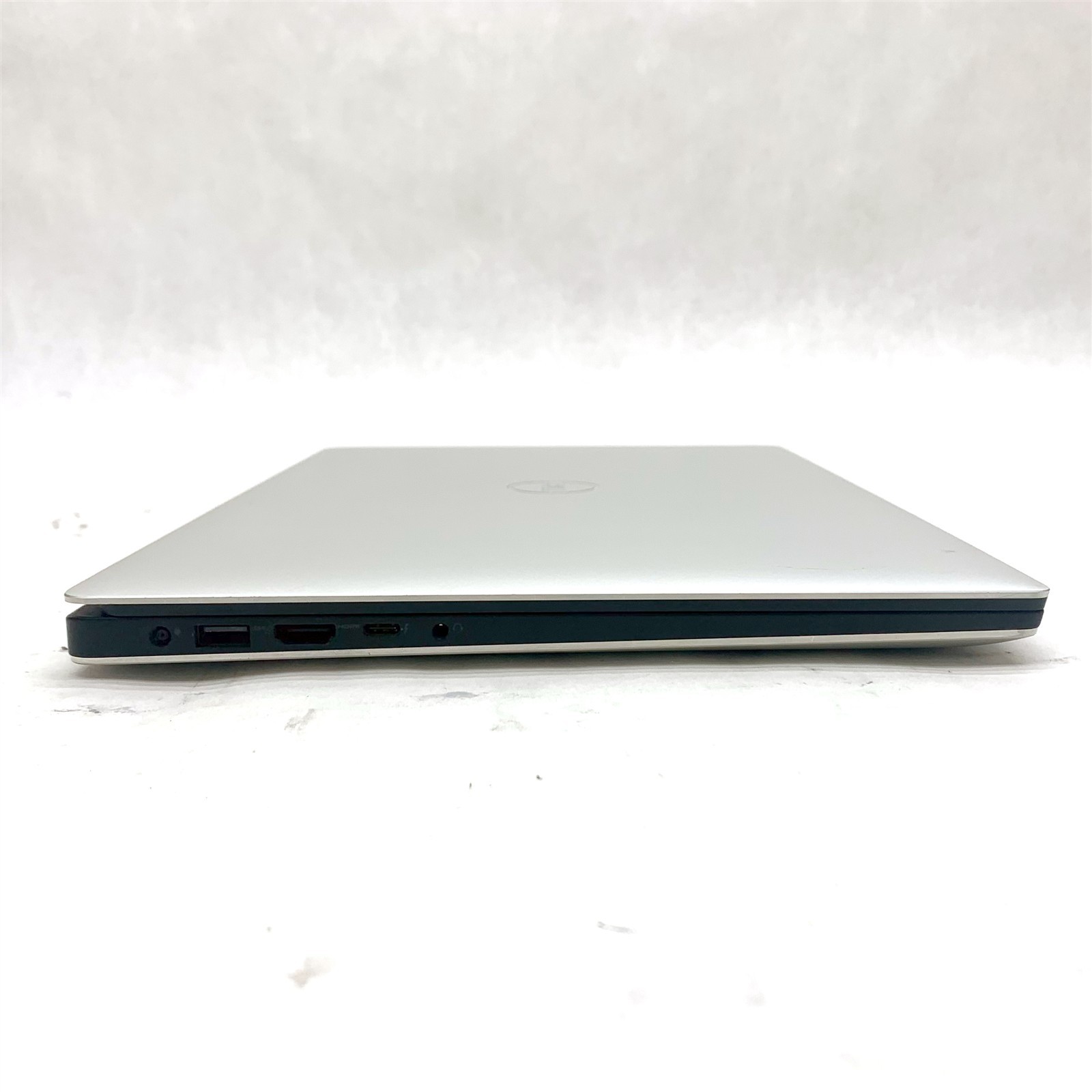 Dell XPS 15 7590 15″.6″ FHD Intel Core i5-9300H 2.40Ghz 8GB 256GB SSD Windows 11
