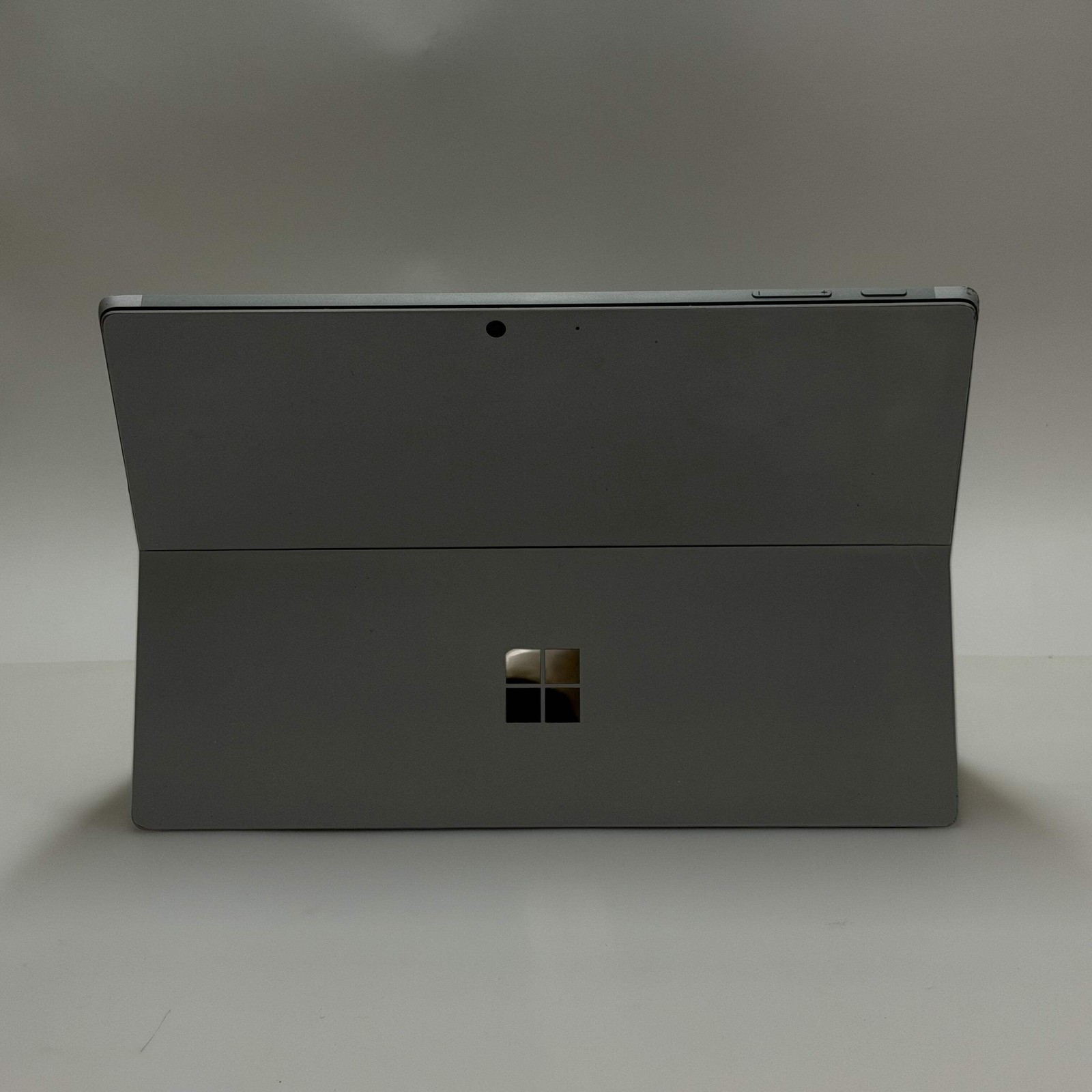 Broken Microsoft Surface Pro 7 1866 14.4″ i5-1035G4 1.1GHz 8GB RAM 256GB SSD