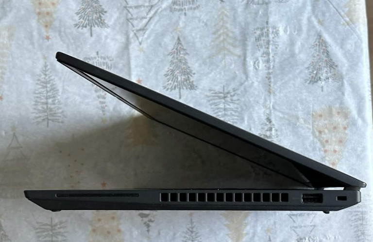 Lenovo ThinkPad P14s Gen 3 14” i7-1260P NVIDIA T550 16GB RAM + 06/26 Warranty