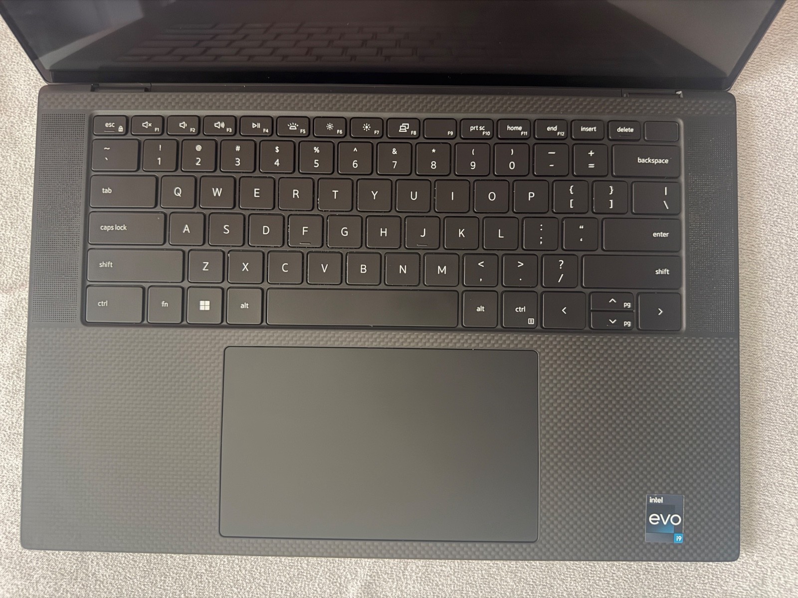 Dell XPS 15 9530 Silver OLED 3.5K i9-13900H 32GB RAM 2TB Nvidia RTX 4070 8GB