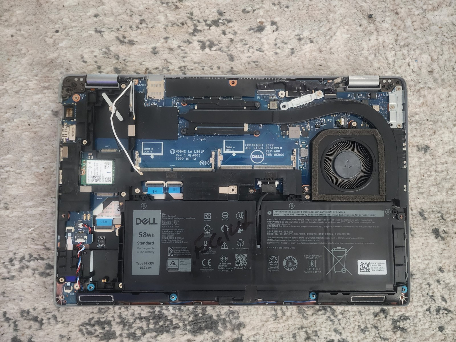 Dell Latitude 5430 14″ Intel i5-1245U NO RAM/SSD BOOTED TO BIOS PARTS OR REPAIR