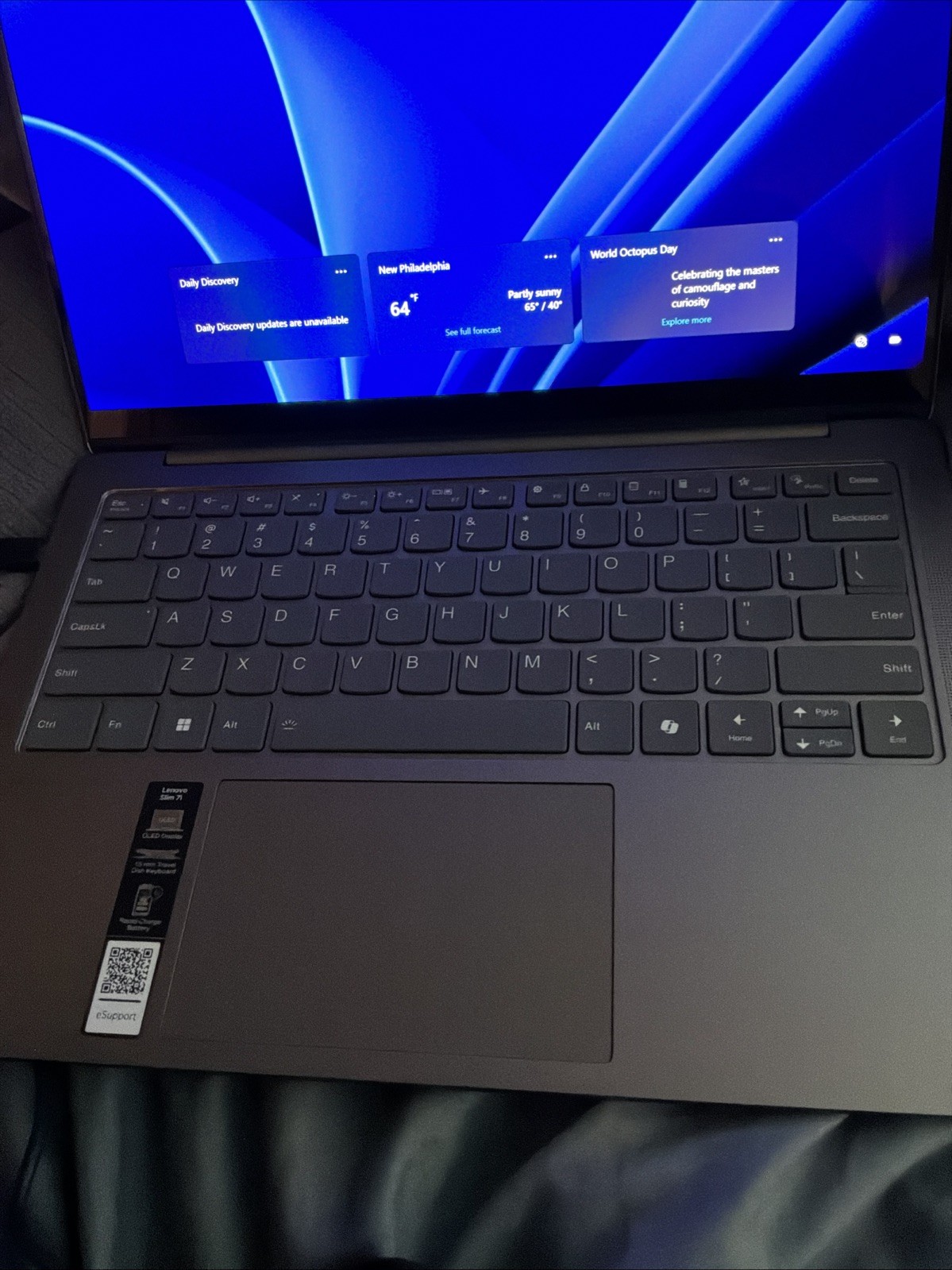 Lenovo Slim 7 14Imh9 14″ Touch Laptop Core Ultra 5 125H 16GB RAM 512GB SSD W10P