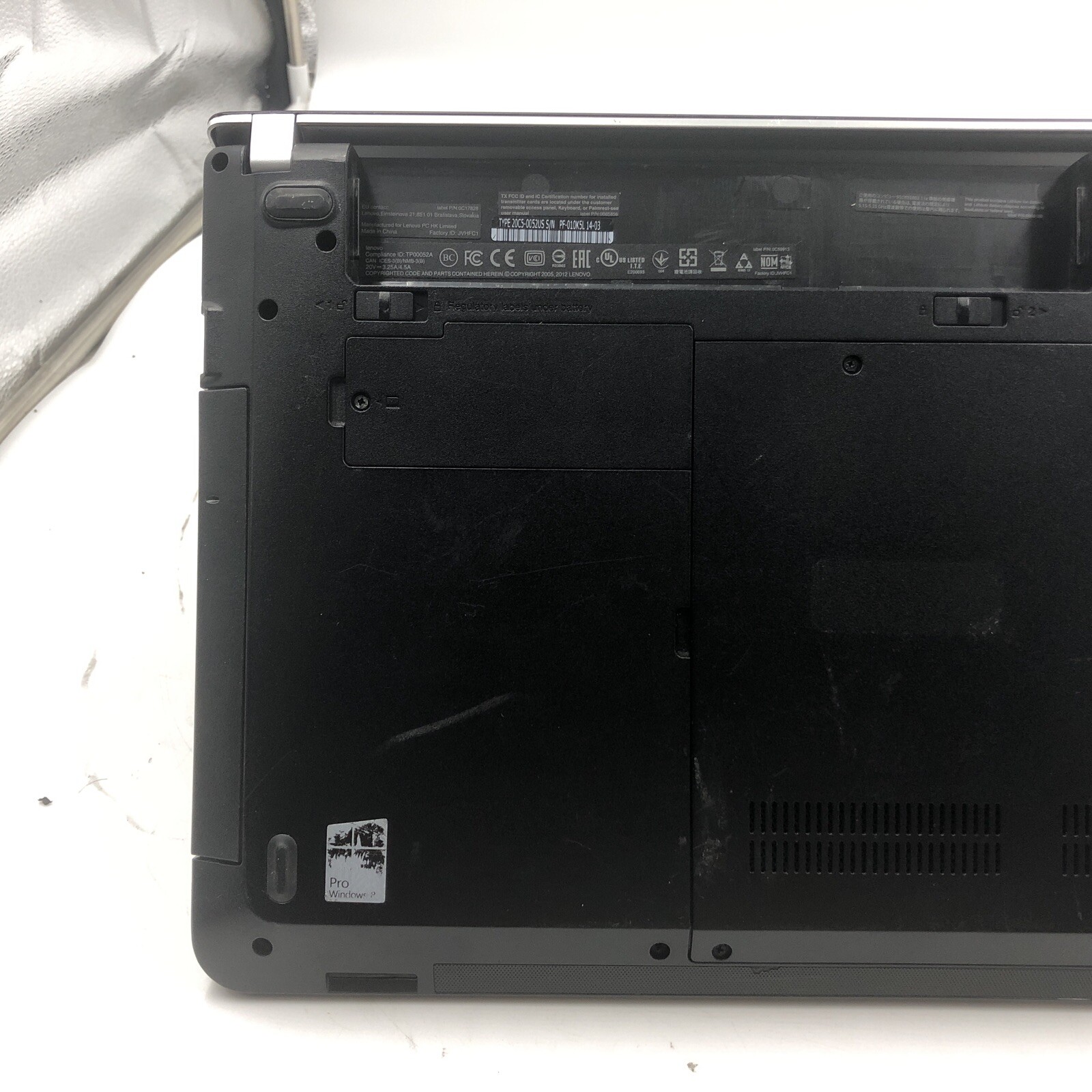 Lenovo Thinkpad E440 Laptop i3-4000M 2.4 4GB NO HDD/OS Bad Display/Keyboard PART