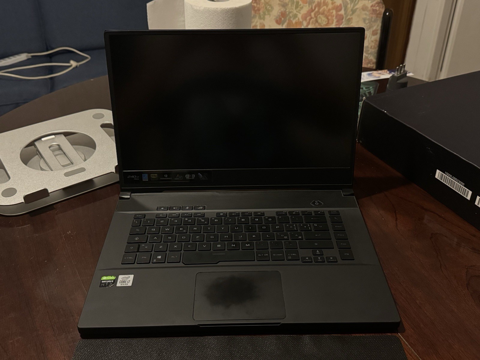 asus rog zephyrus m15