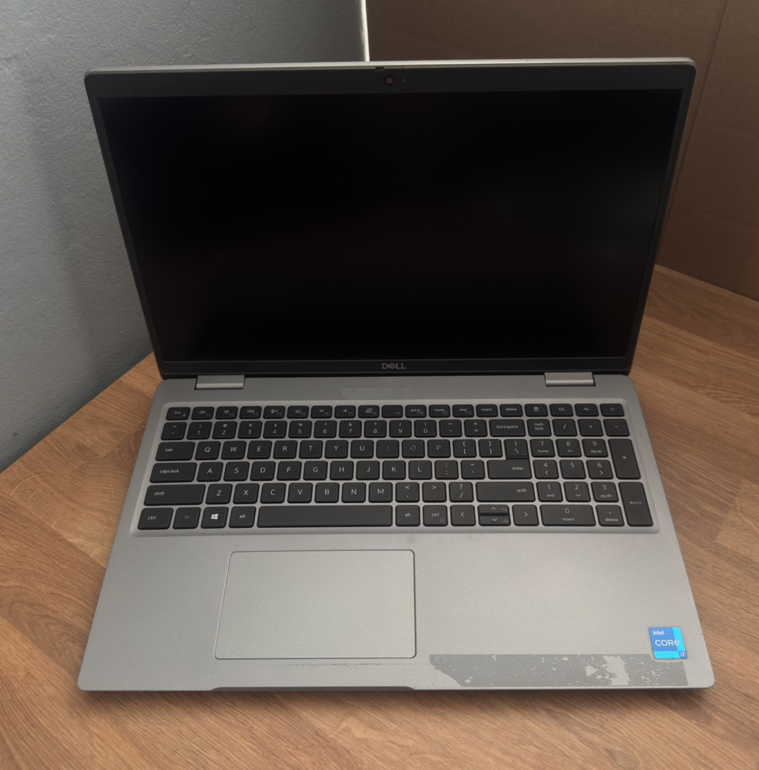 Dell Latitude 5520 15.6″ i7-1165G7 @2.80GHz 16GB RAM 512GB SSD Iris Xe (19)