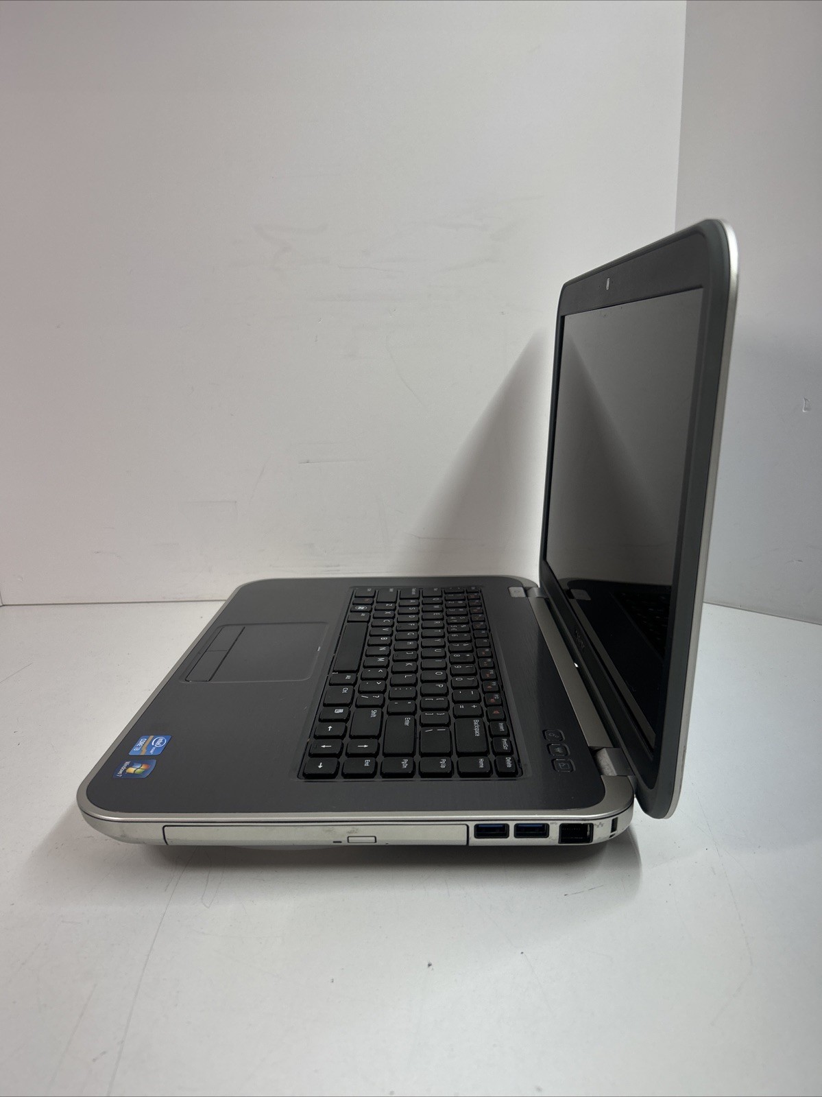 Dell Inspiron 5520 i3-2370m 8GB Ram 240GB SSD Win 10 Pro 🔋Fair