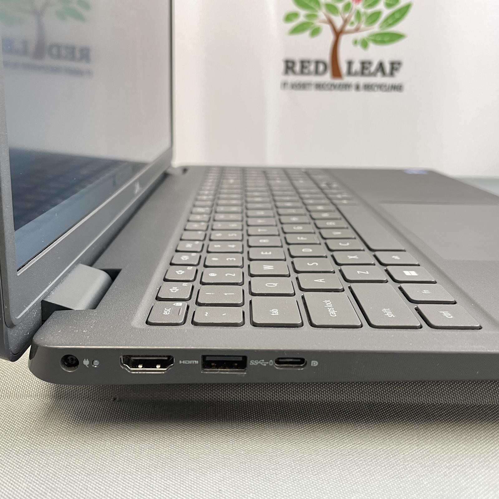 Dell Latitude 3520, Core i5-1135G7 16GB 256GB NVMe, Win 11 | B/C, Excellent Bat