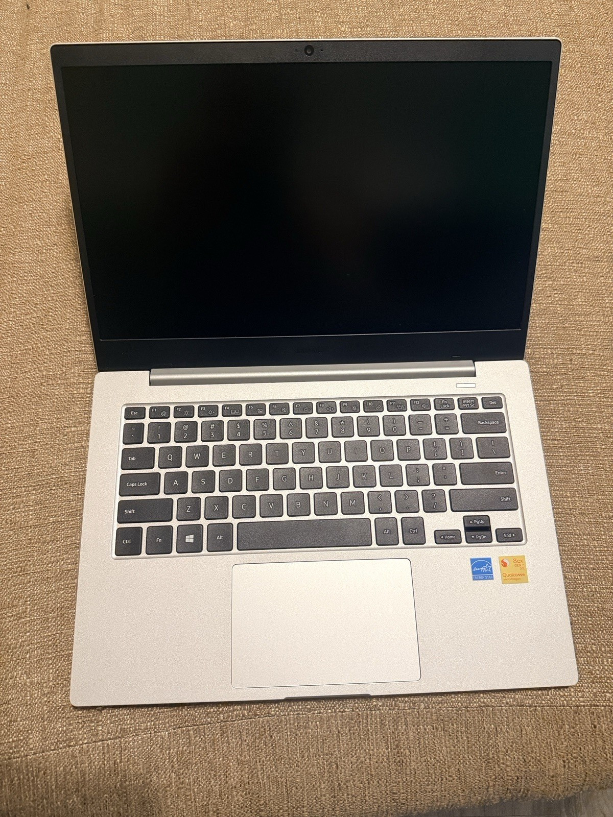 SAMSUNG GALAXY BOOK GO 14″ NP340XLA KA-2 Snapdragon 3.15GHz 8GB RAM ARM64 Laptop