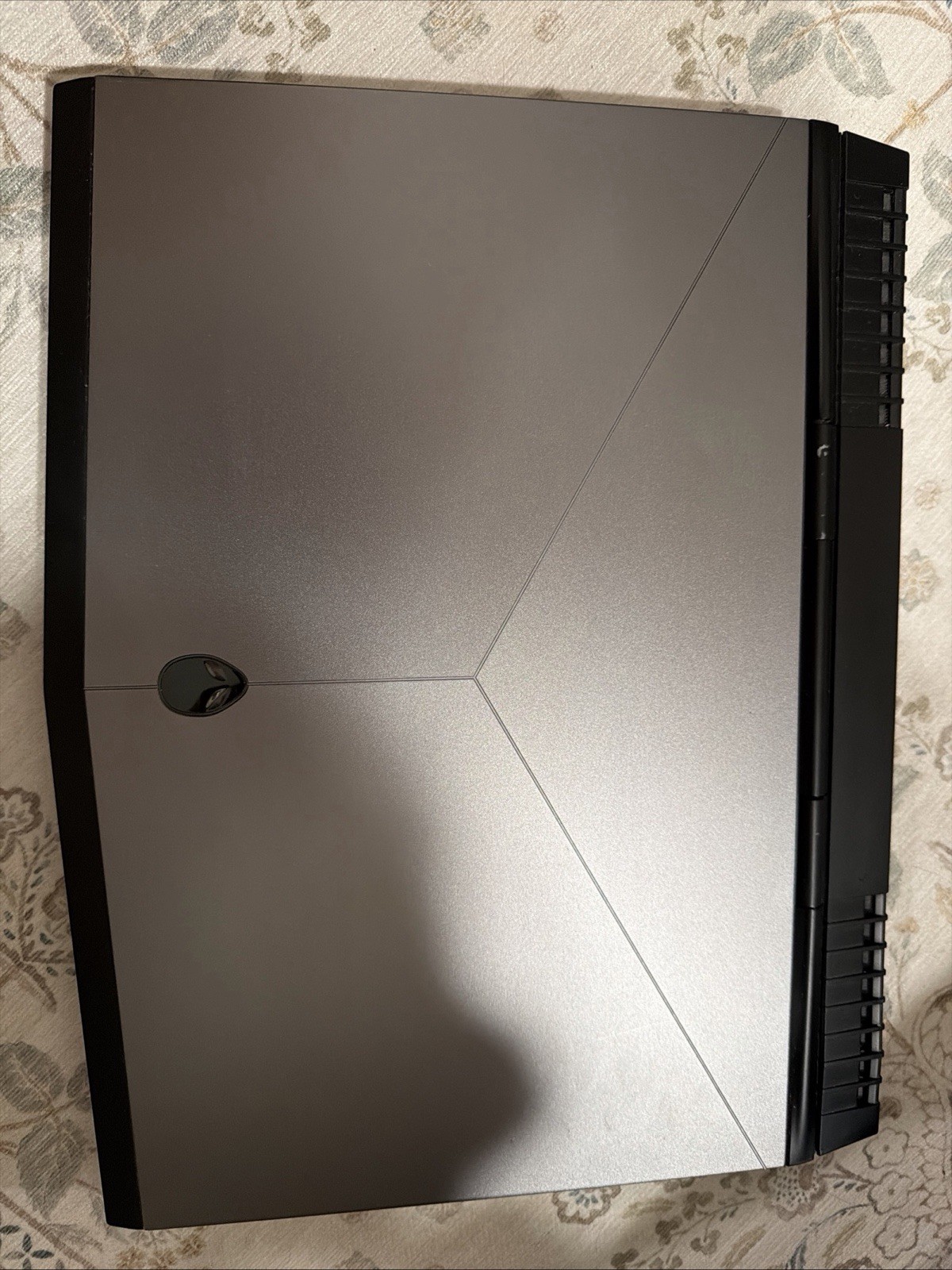 Alienware 15-R3 / Intel Core i7-7700HQ 2.80GHz / 16GB RAM / 1TB HDD