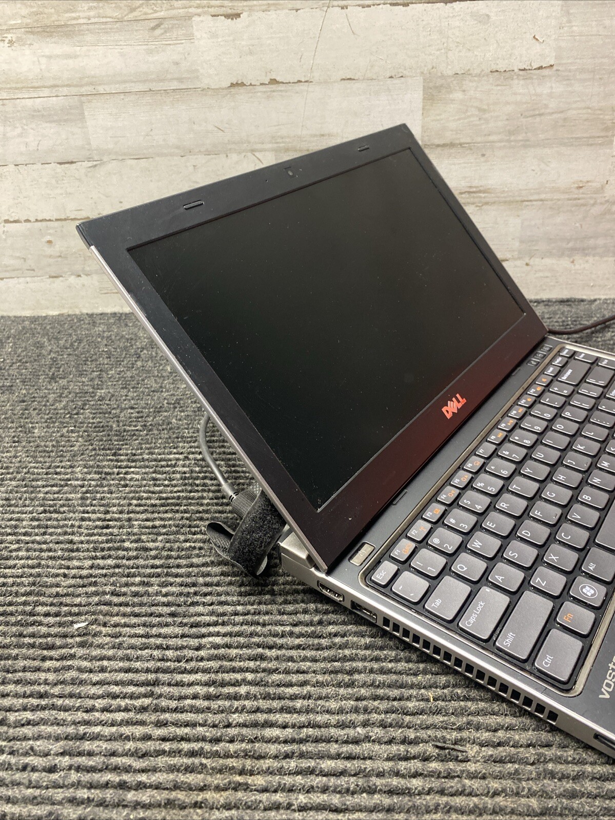*PARTS* Dell Vostro V131 i5-2430M@2.40GHz 4GB RAM No HDD/OS Laptop