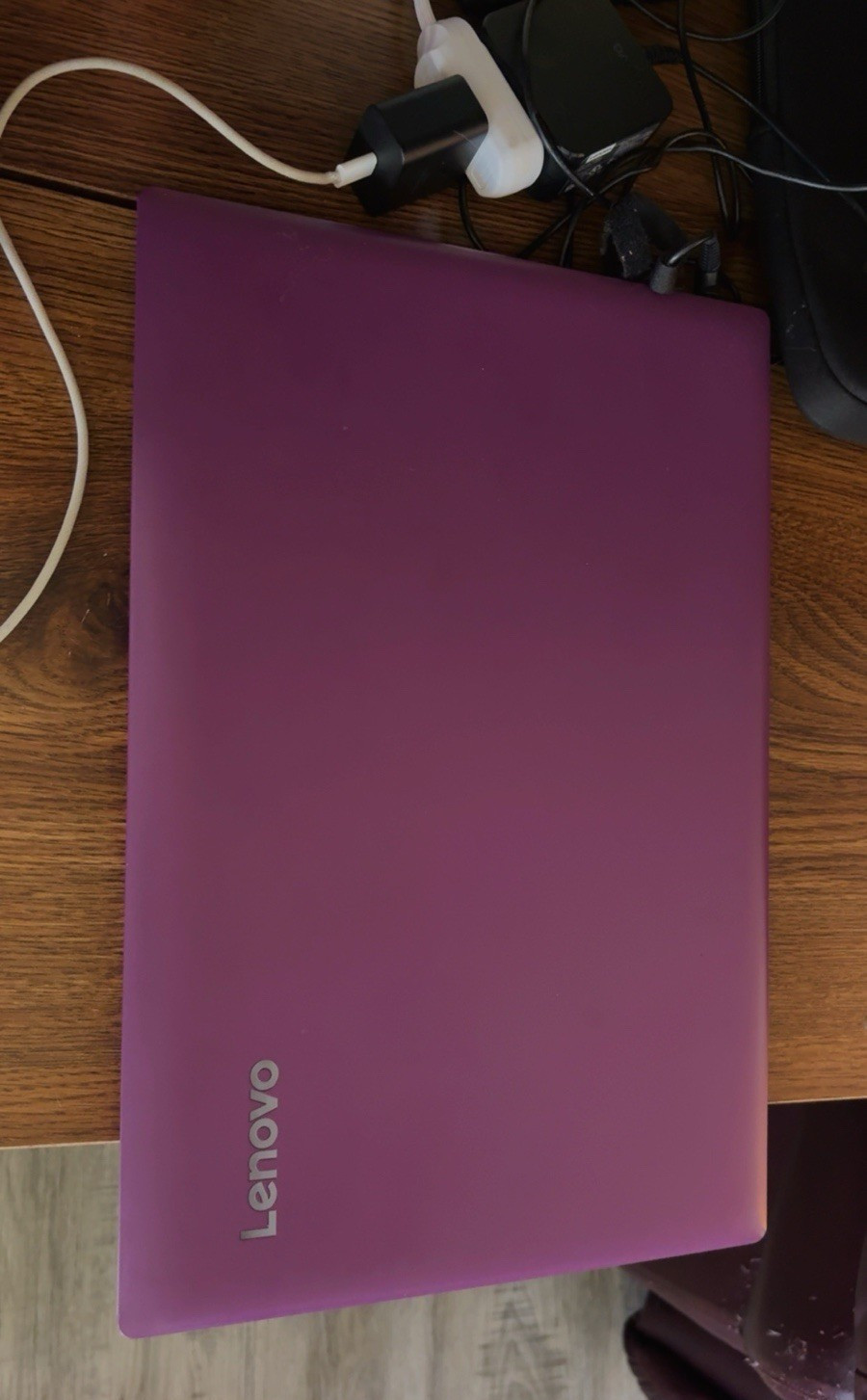 Lenovo Yoga 720-13IKB 13.3″ i5-7200U 4GB 128GB SSD Win 11 Purple