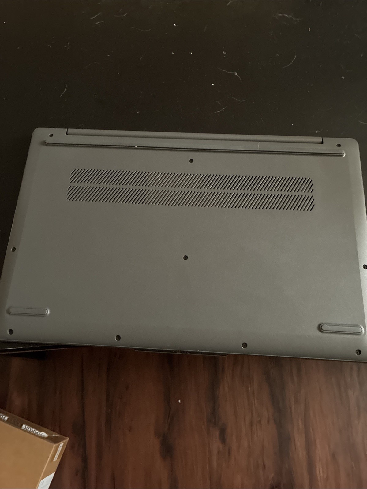 Lenovo IdeaPad Slim 3 15IANB Display: 15.6” FHD Storage: 128GB. UFS RAM: 8gb !!!