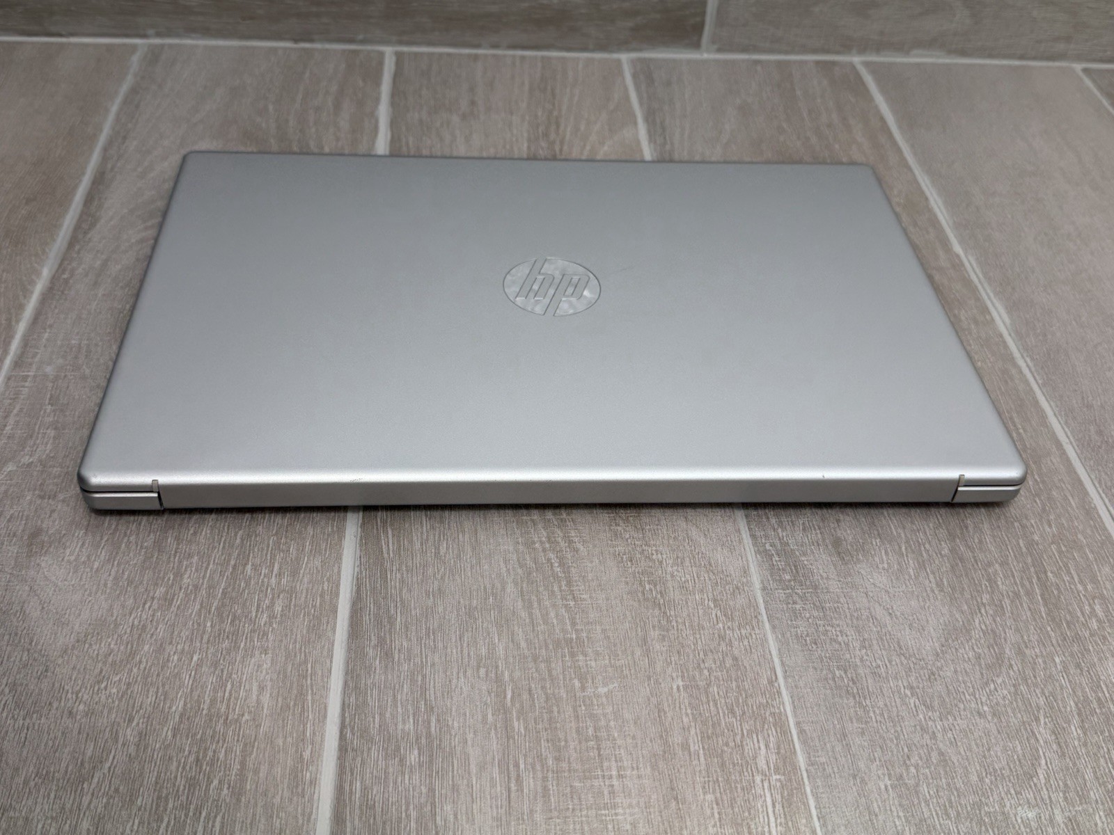 HP Laptop 15-FC0245DX 15.6″ Touch Laptop Ryzen 5 7520U 16GB RAM 256GB NVMe SSD