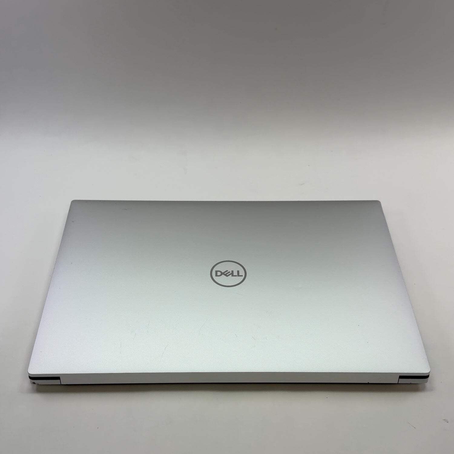 Dell XPS 9510 15.6″ i7-11800H 2.3GHz 16GB RAM 512GB SSD GeForce RTX 3050 Ti