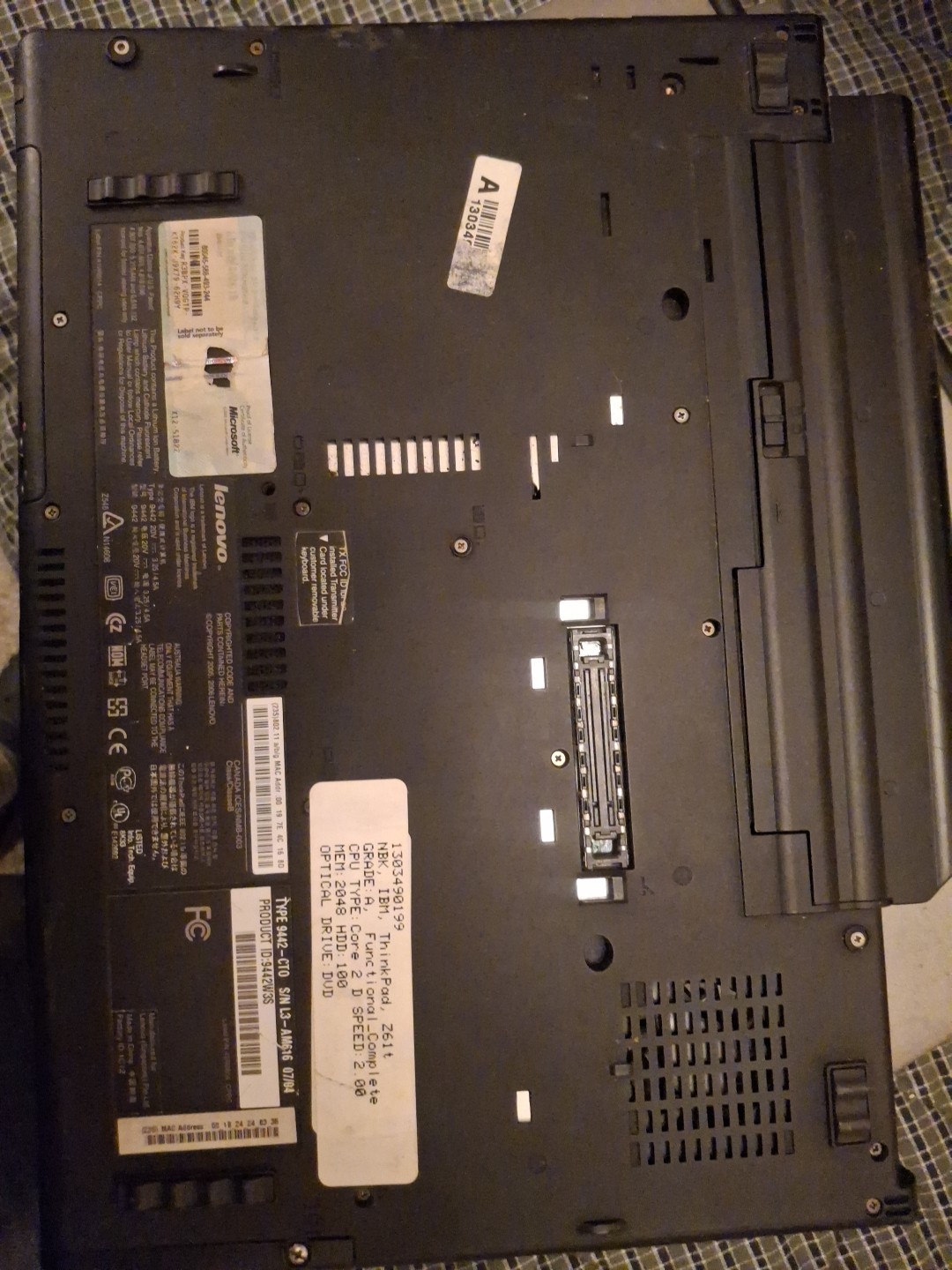 Lenovo ThinkPad T400 14.1in. (160GB, , 3GB) Notebook/Laptop – Black – 2765PAU