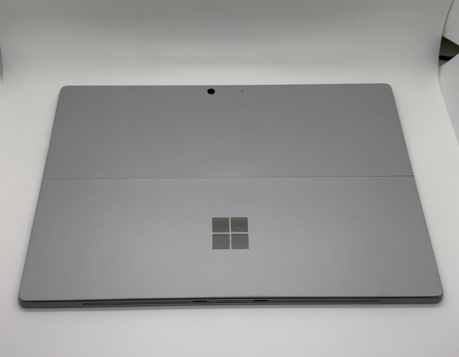 Microsoft Surface Pro 7 1866 13″ i3-1005G1 1.2GHz 4GB RAM 128GB SSD | READ
