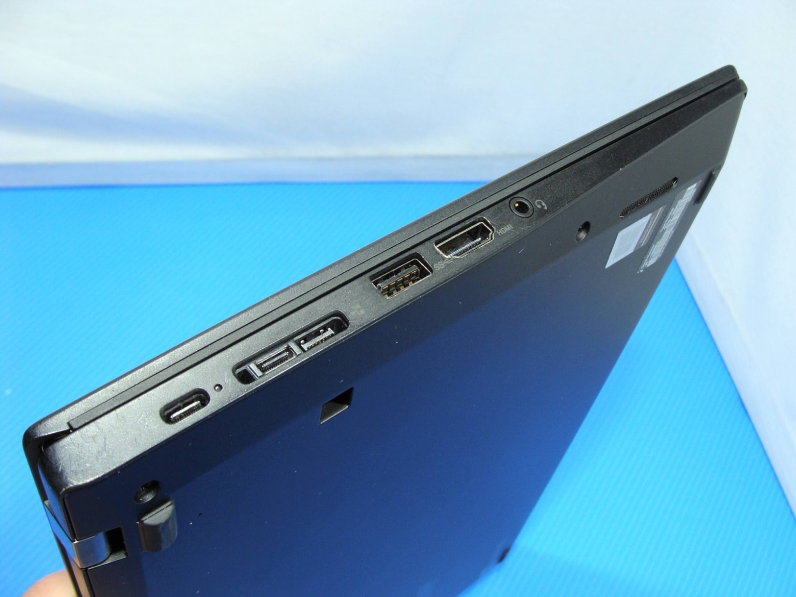 Lenovo ThinkPad T14s Gen 1 14″FHD TOUCH i7-10510U 1.8GHz 16GB 512GB W11P +PA 99%
