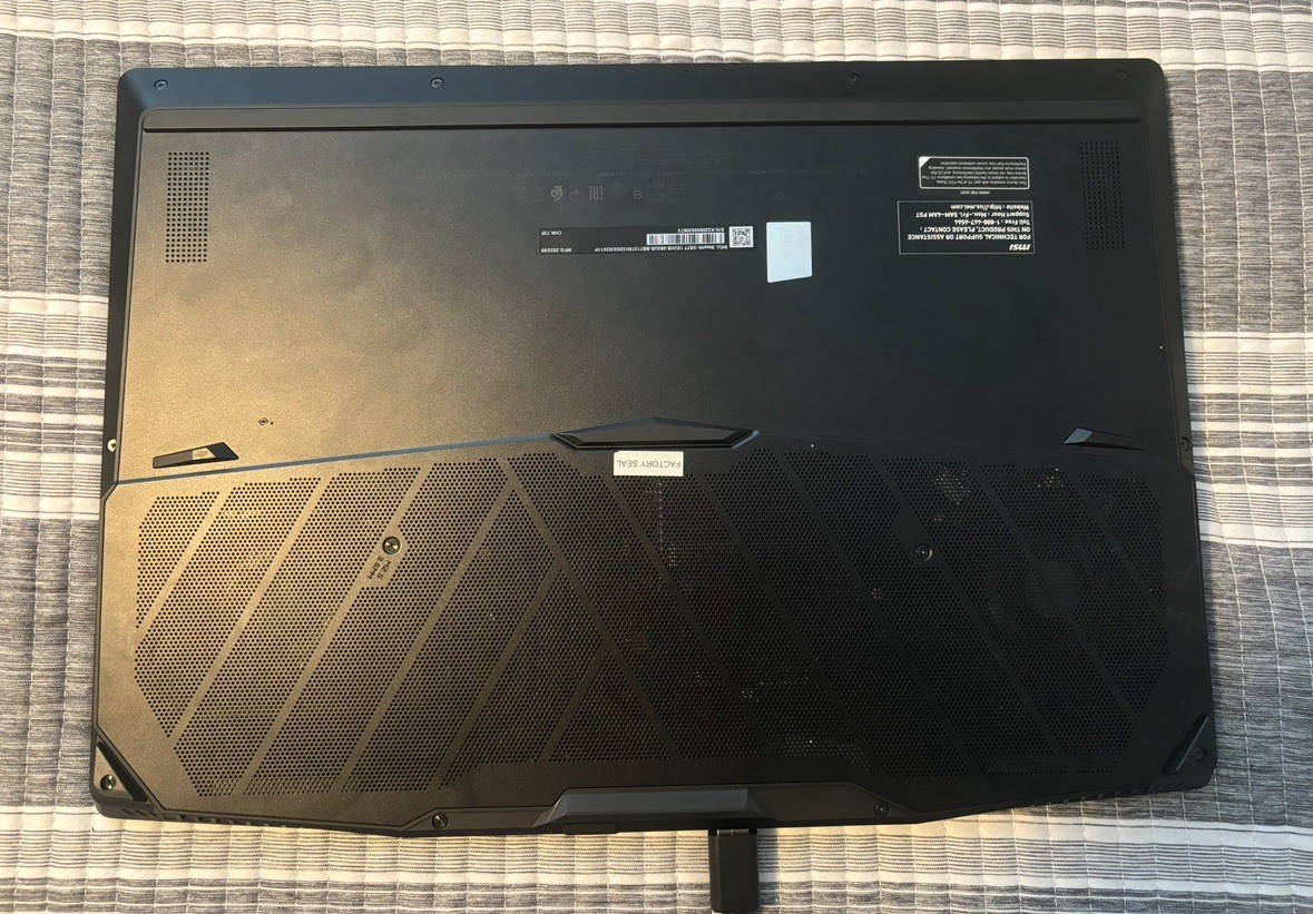MSI Stealth 17 Studio A13V/A13VI-012US Gaming Notebook 17.3″