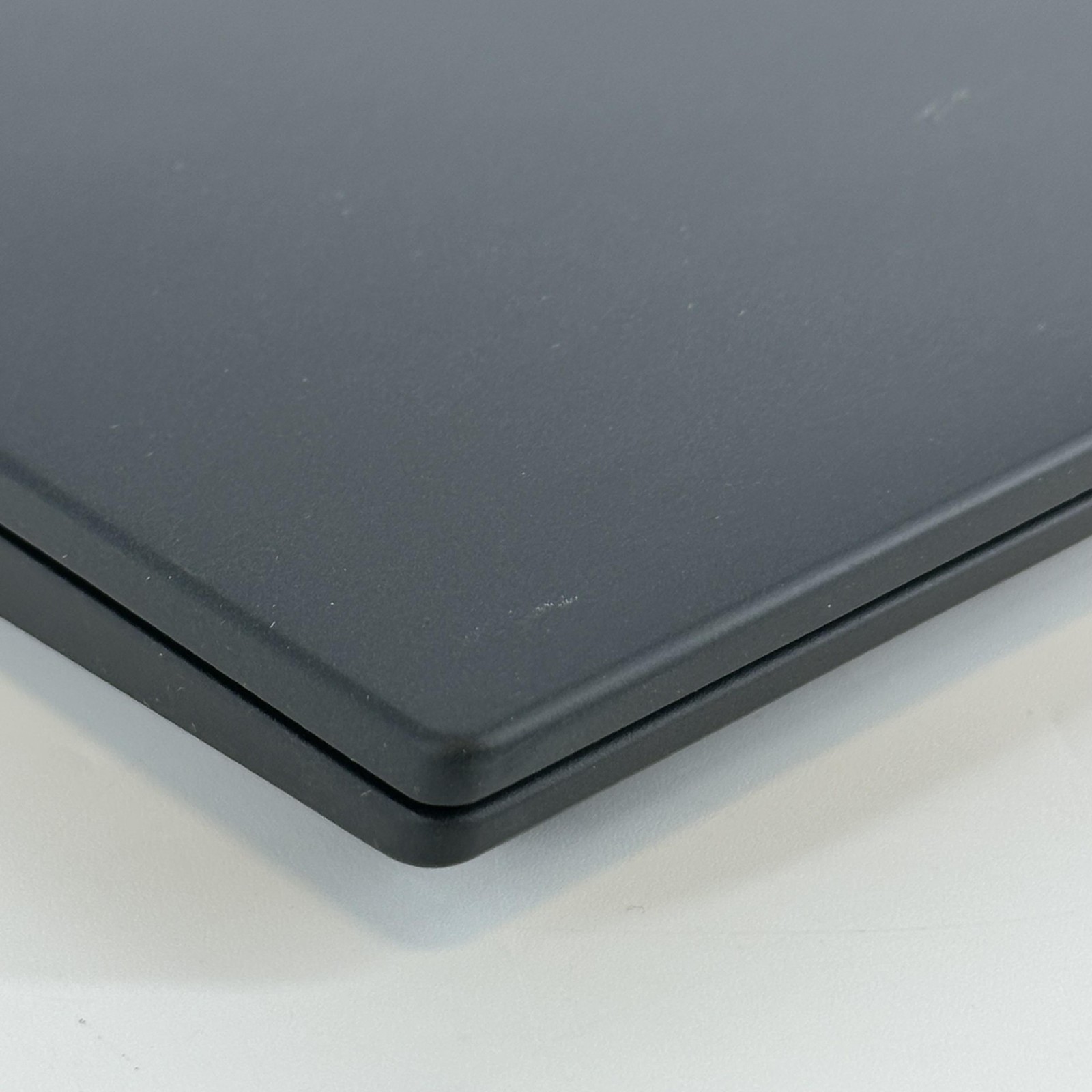 Lenovo ThinkPad T16 Gen 1 Gray FHD+ 2.2 GHz i7-1270P 16GB 512GB SSD FRAME SPLIT