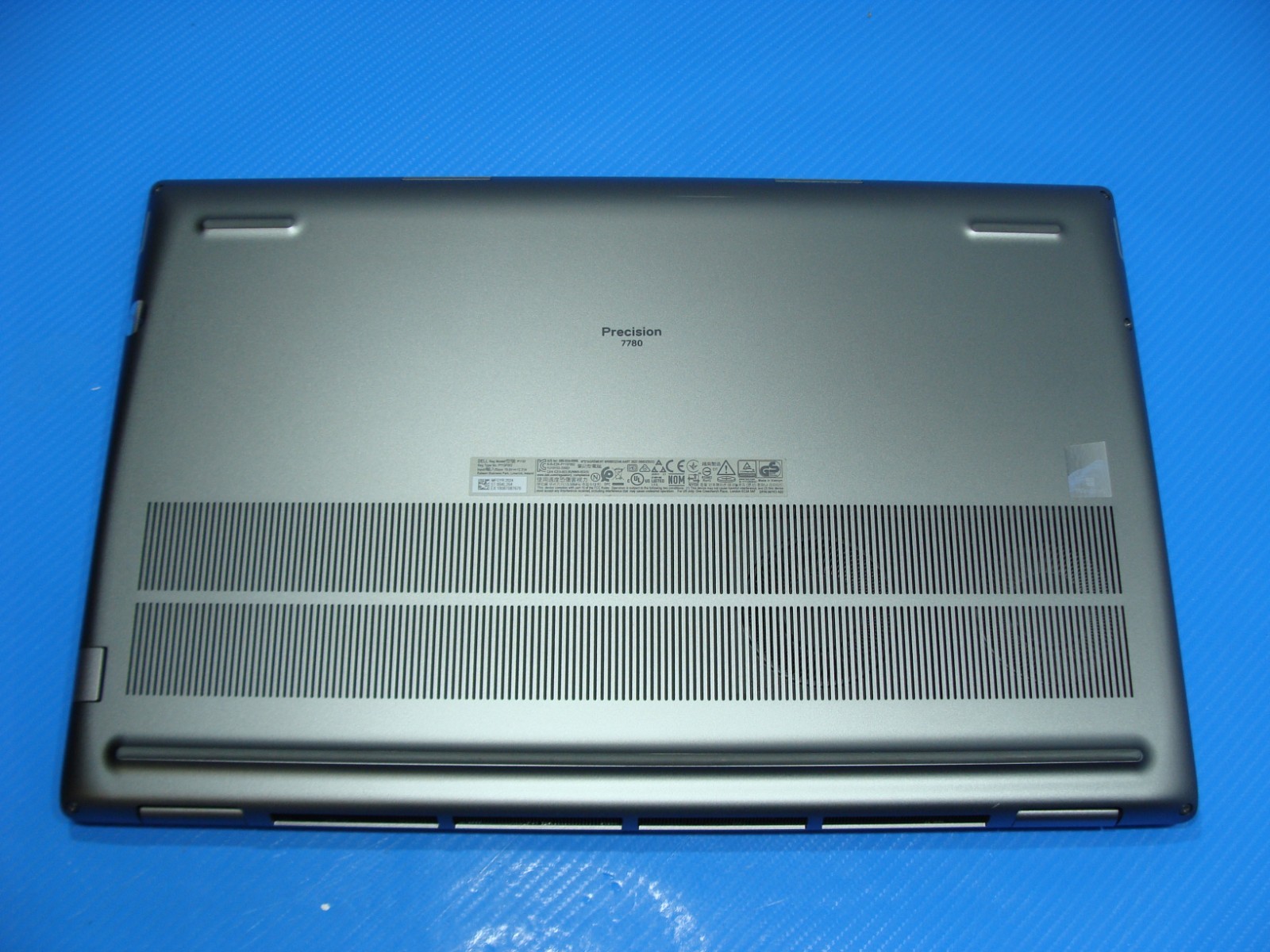 Dell Precision 7780 17.3″FHD i7-13850HX 2.1GHz 32GB 512GB RTX 2000 ADA WRTY 2027