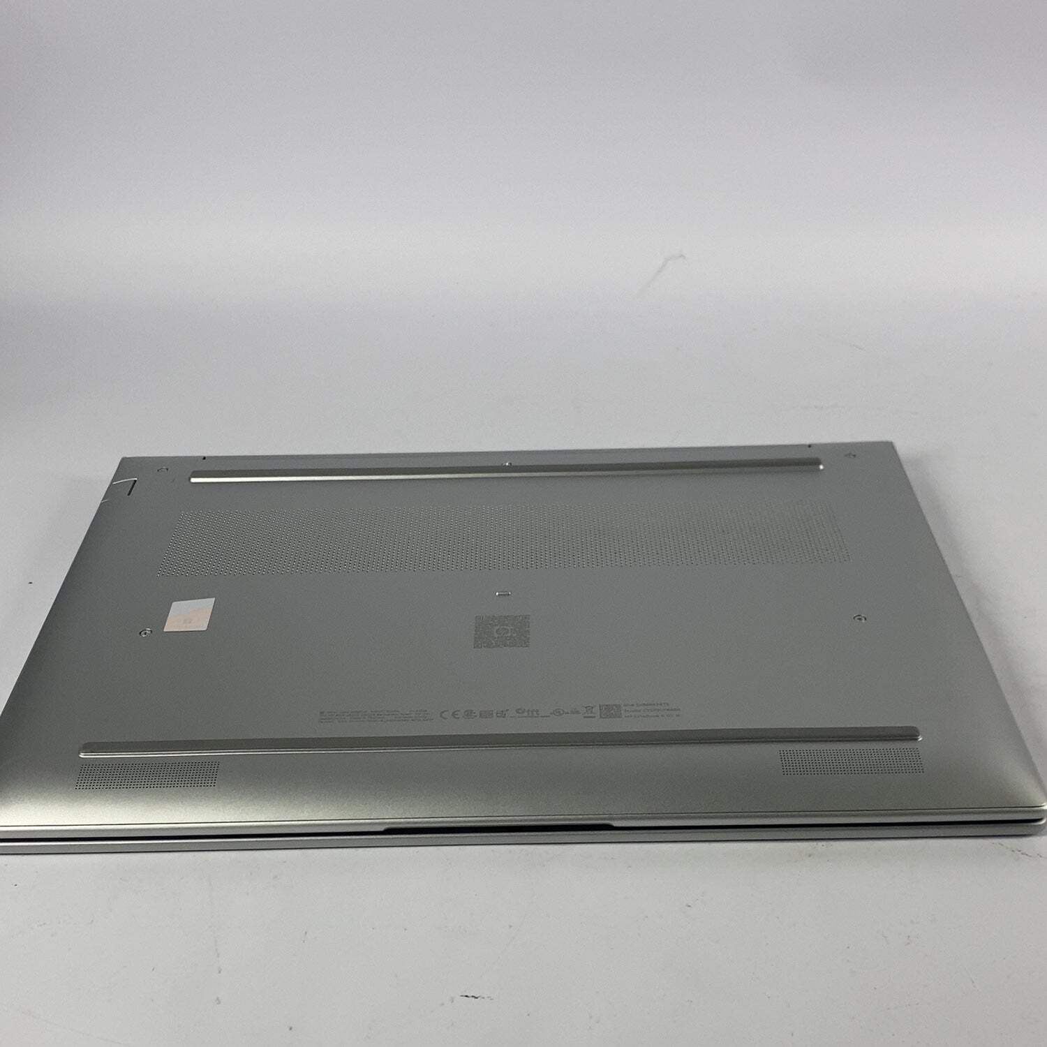 HP EliteBook 6 G1i CY5P9UP 16″ Ultra 5 235U 2.0GHz 16GB RAM 256GB SSD