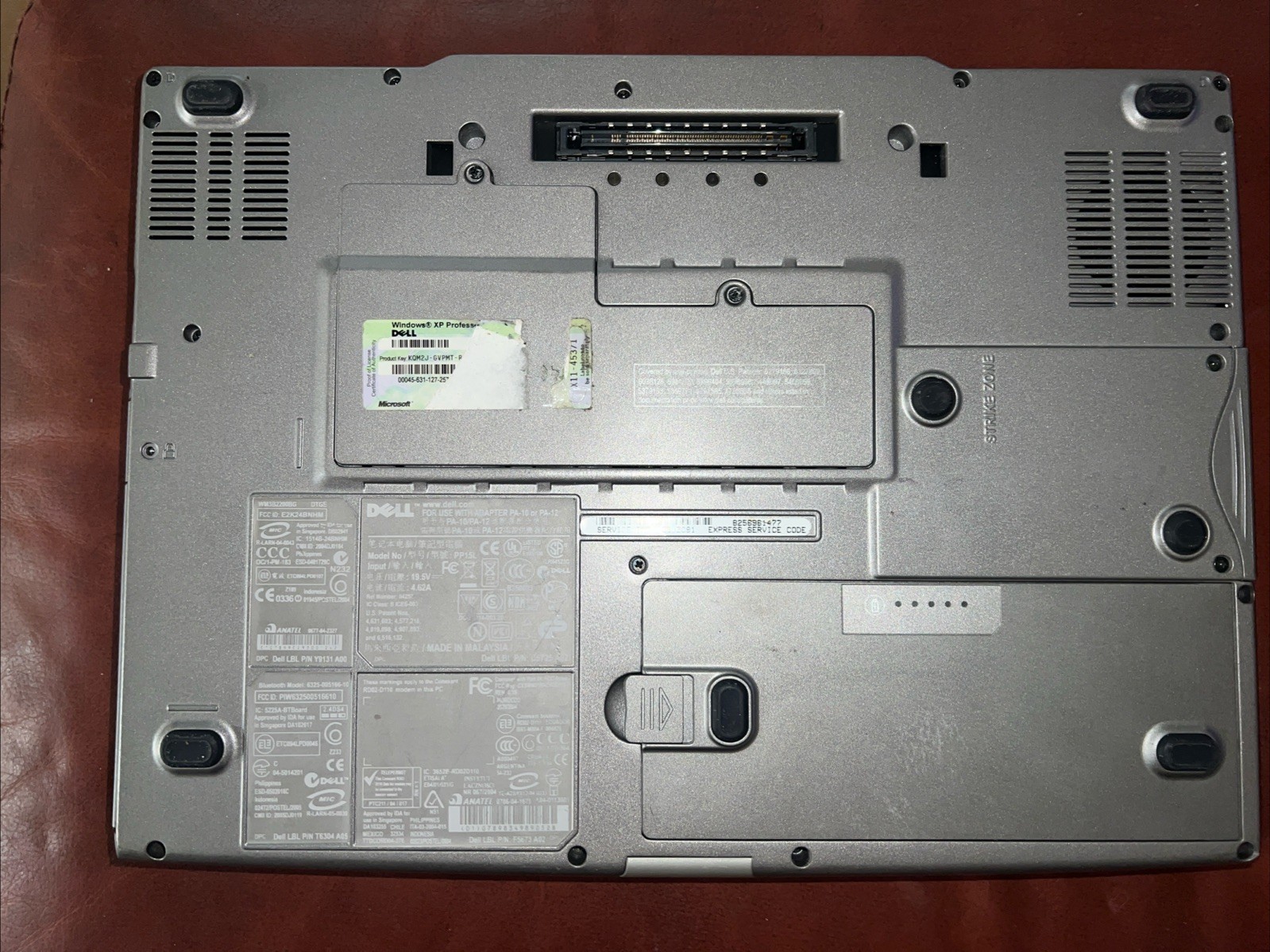 Dell Latitude D810 Intel Pentium M 1.73GHz 520MB Ram NO HDD For Parts