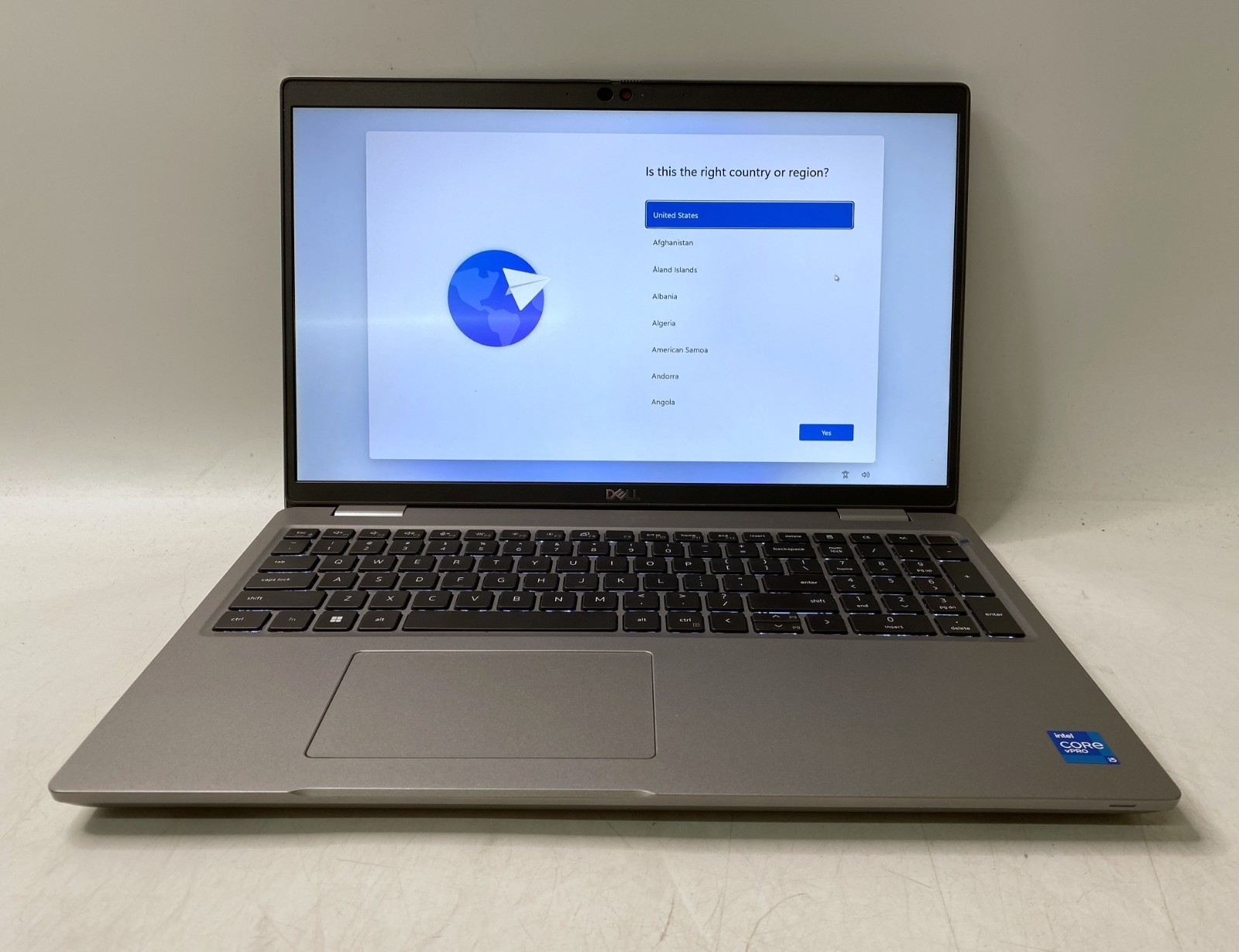 Dell Precision 3561 i5-11500H 16GB DDR4 256GB SSD Win11H 90%+ Battery Chip Paint