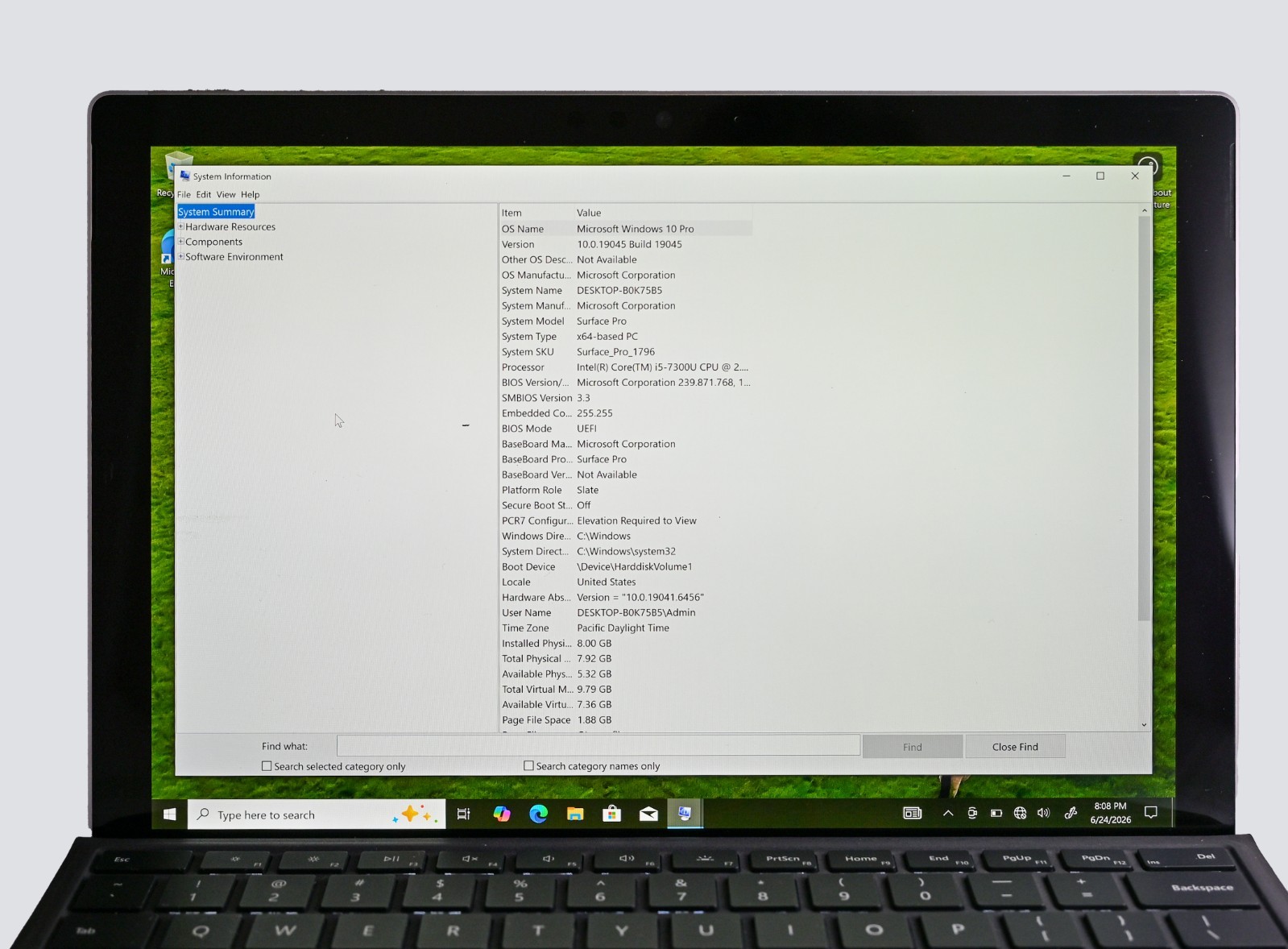 Microsoft Surface Pro 1796 i5-7300 2.6GHz 8GB RAM 256GB SSD Windows 10