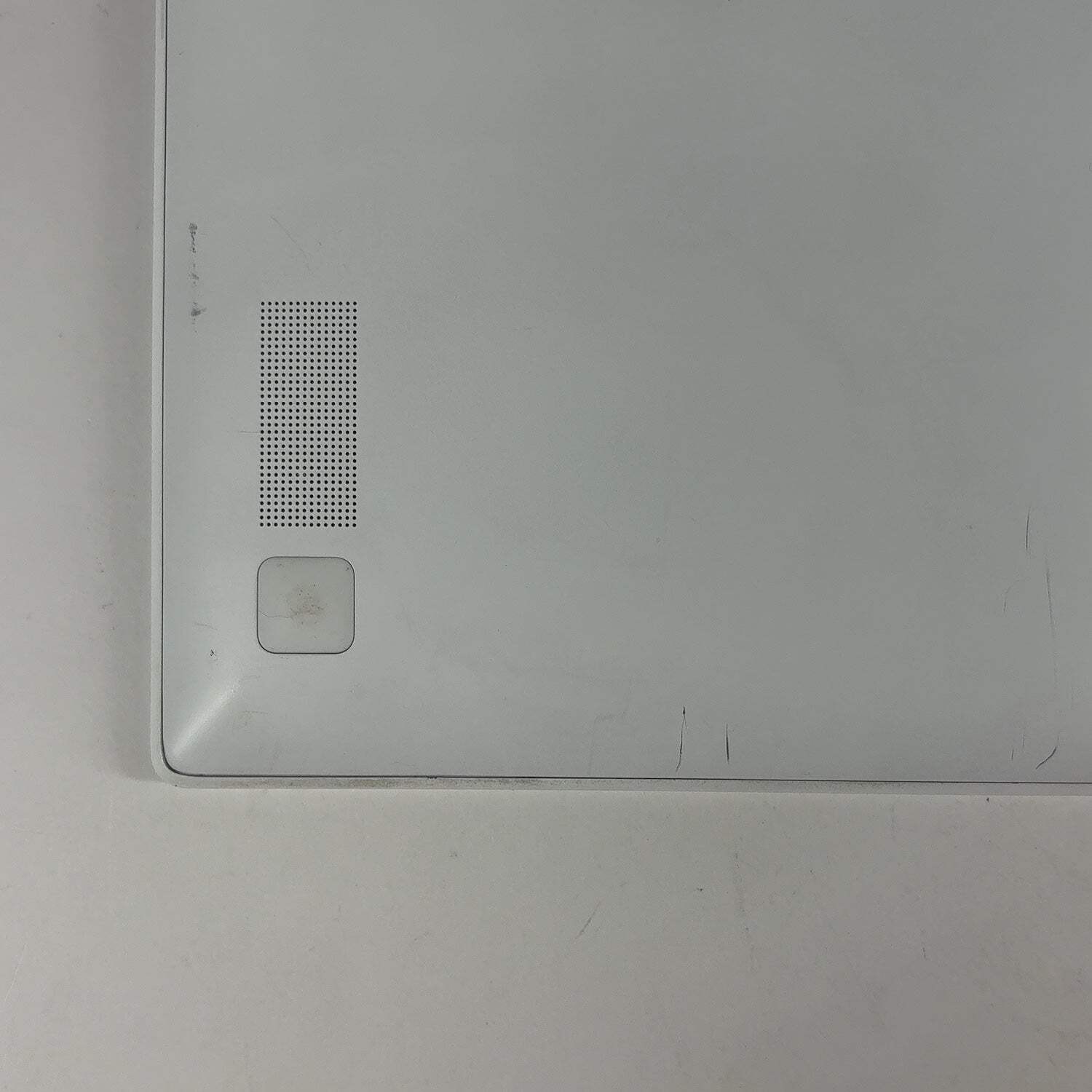 Samsung Galaxy Book Pro NP950XDB 15.6″ i5-1135G7 2.4GHz 8GB RAM 512GB SSD