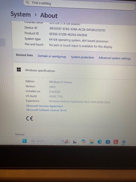 Lenovo IdeaPad 3 14IML05 14″ Laptop 4 GB Intel Pentium CPU 6405U 2,4GHz 119GB