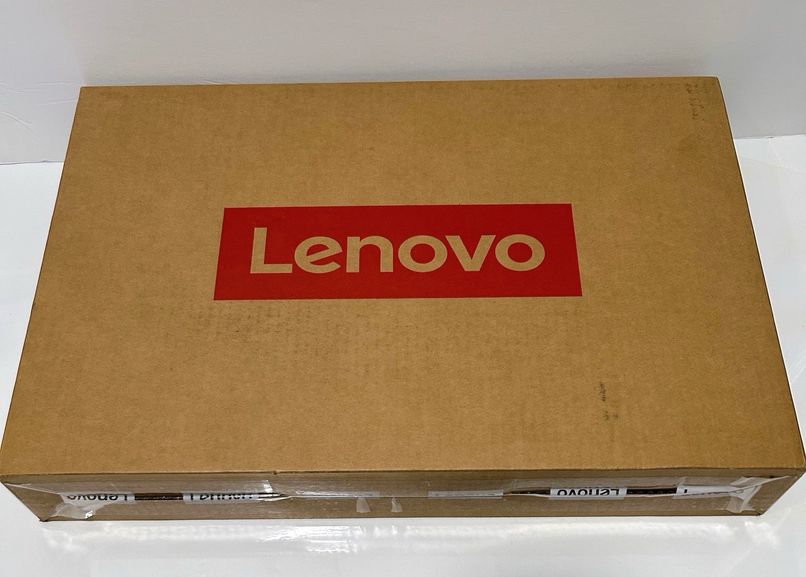 New Lenovo IdeaPad Slim 3 15.6″ Touchscreen FHD Ryzen 7 5825U/16GB/512GB Laptop
