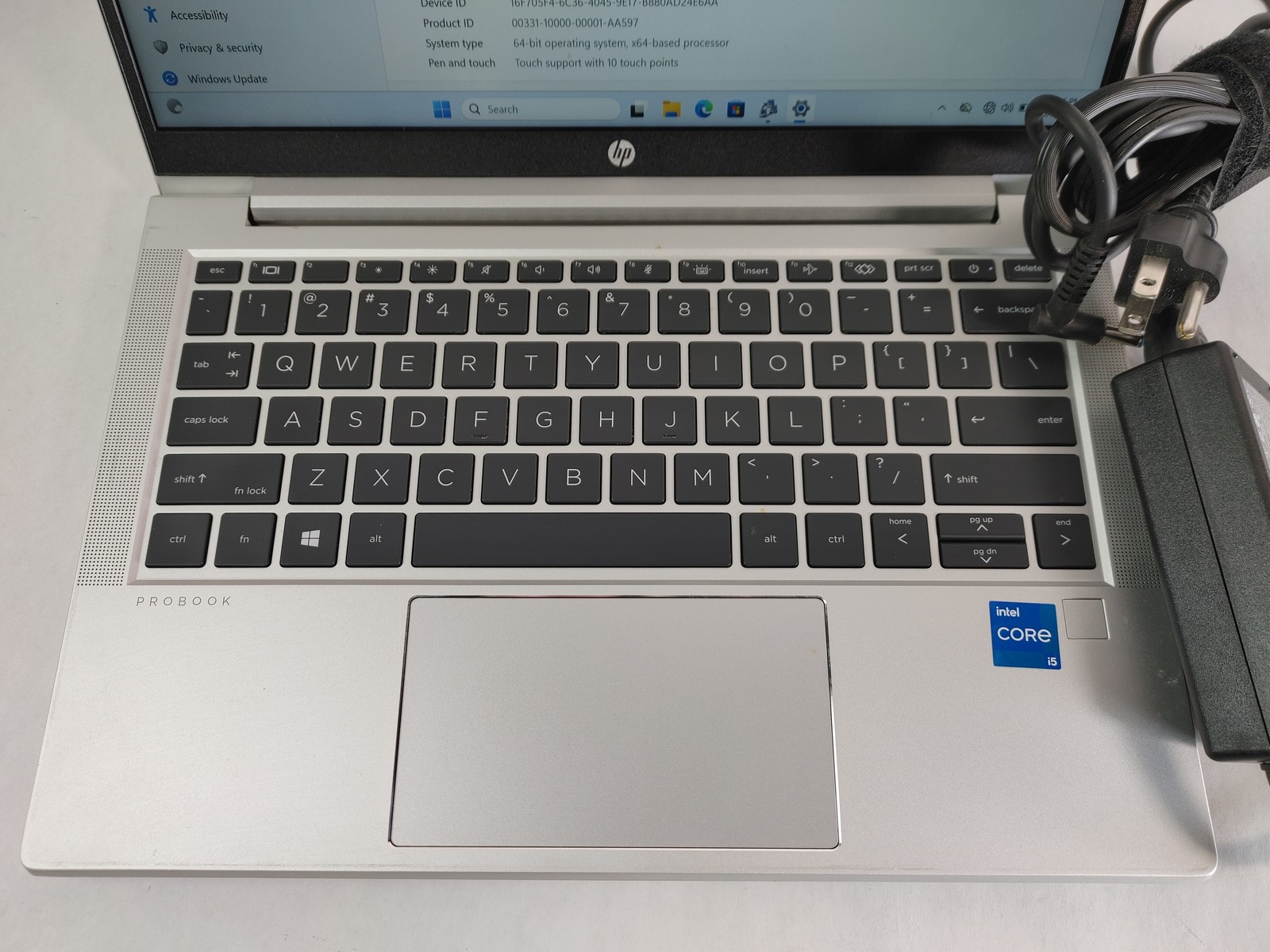 HP ProBook 430 G8 Core i5-1135G7 2.40 GHz 32 GB DDR4 512 GB NVMe Windows 11 Pro