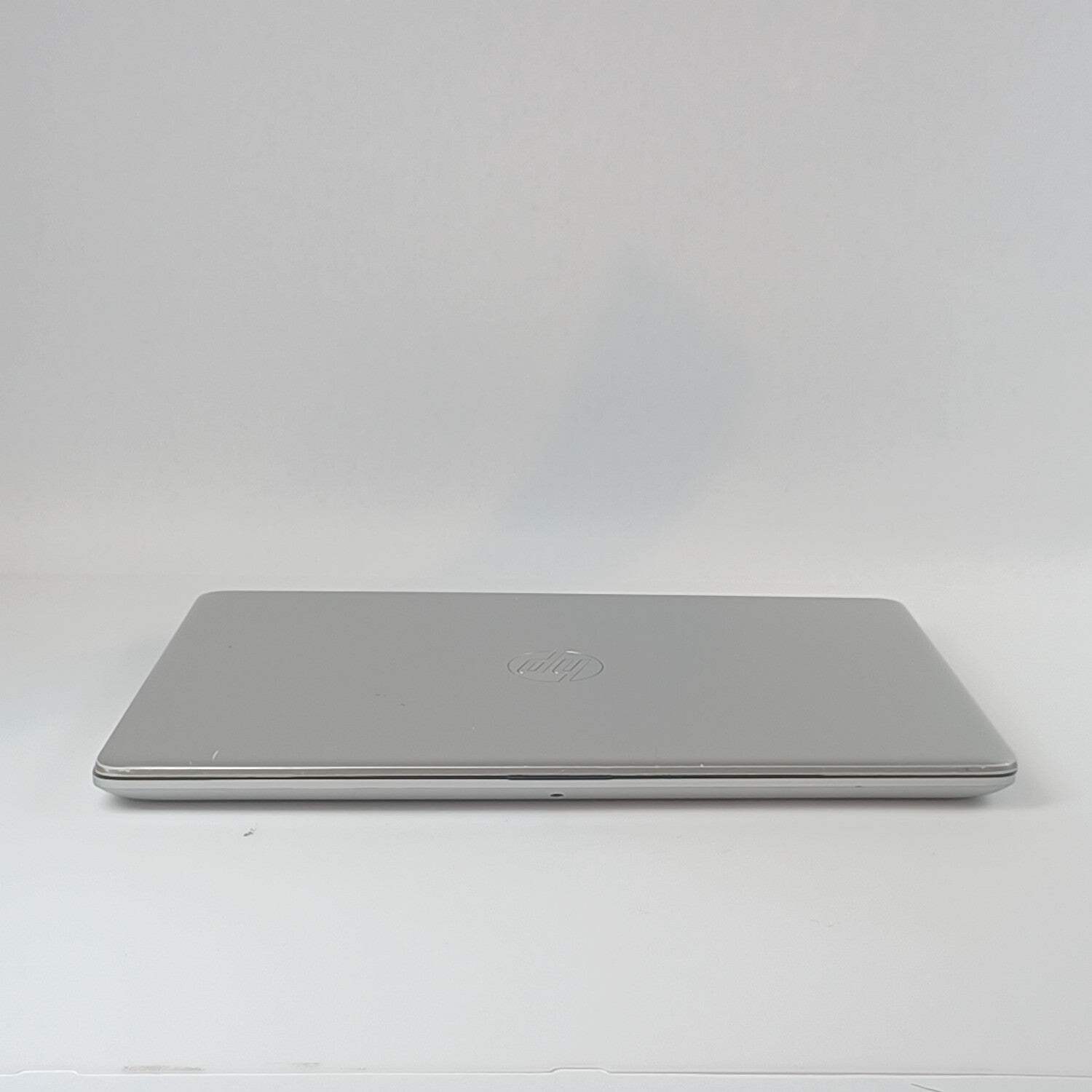 Broken HP Pavilion 15.6″ i5-8250U 2.8GHz 12GB RAM 128GB SSD Read