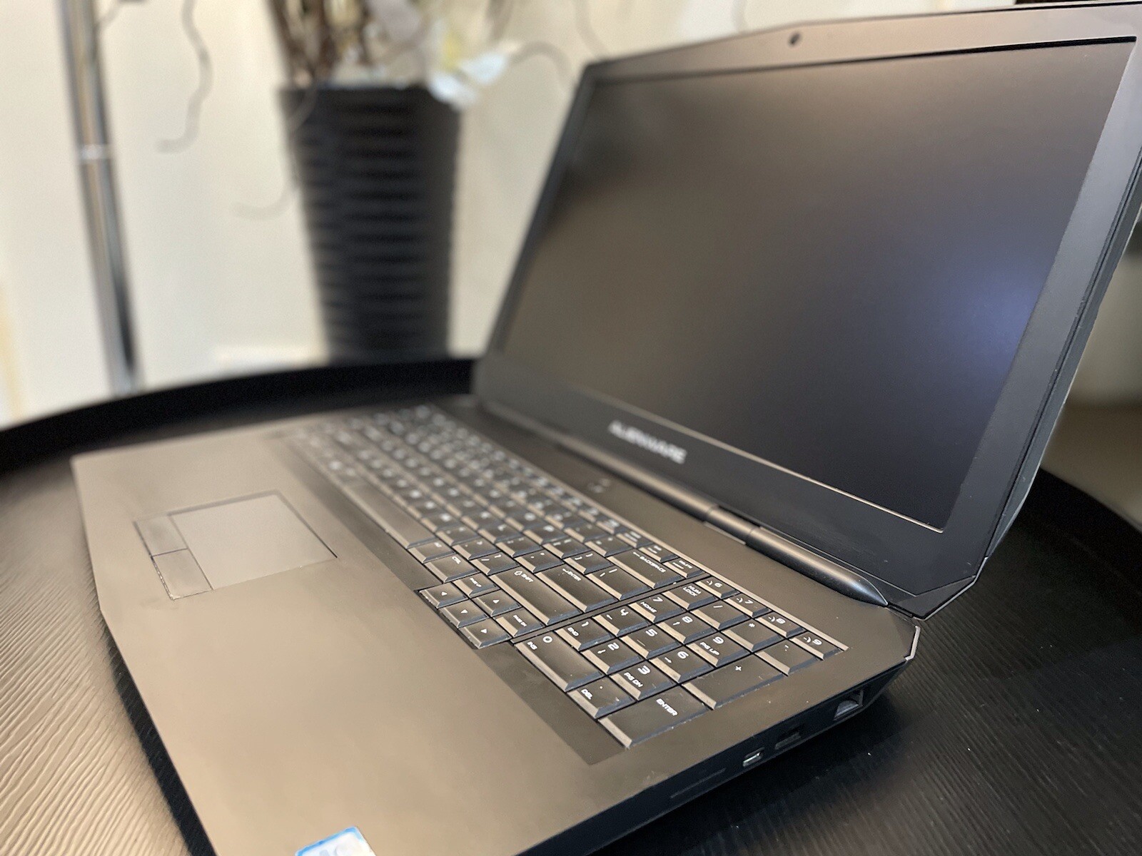 Gaming Laptop Alienware R3 6th Gen Intel Core i7 NVIDIA GeForce GTX 970