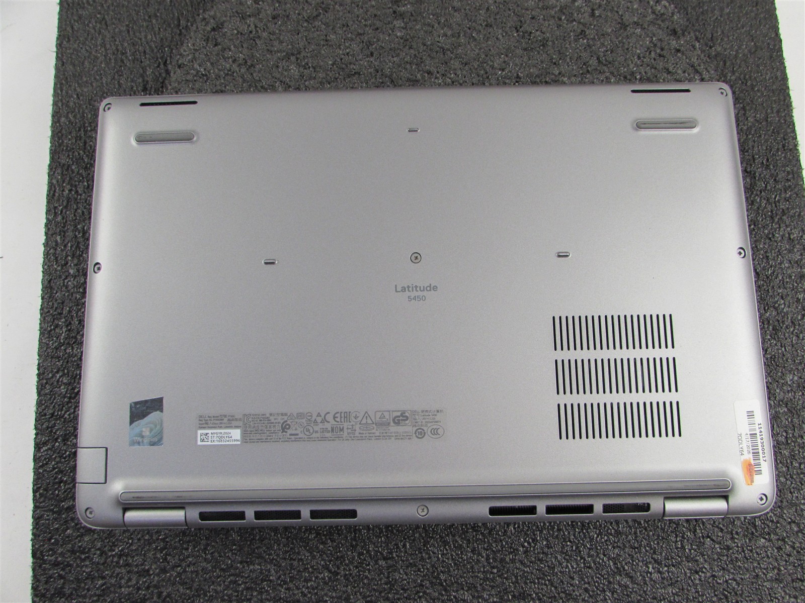 DELL LATITUDE 5450 1920X1080 FHD CORE ULTRA 5 135U 512GB SSD NO RAM NO O.S