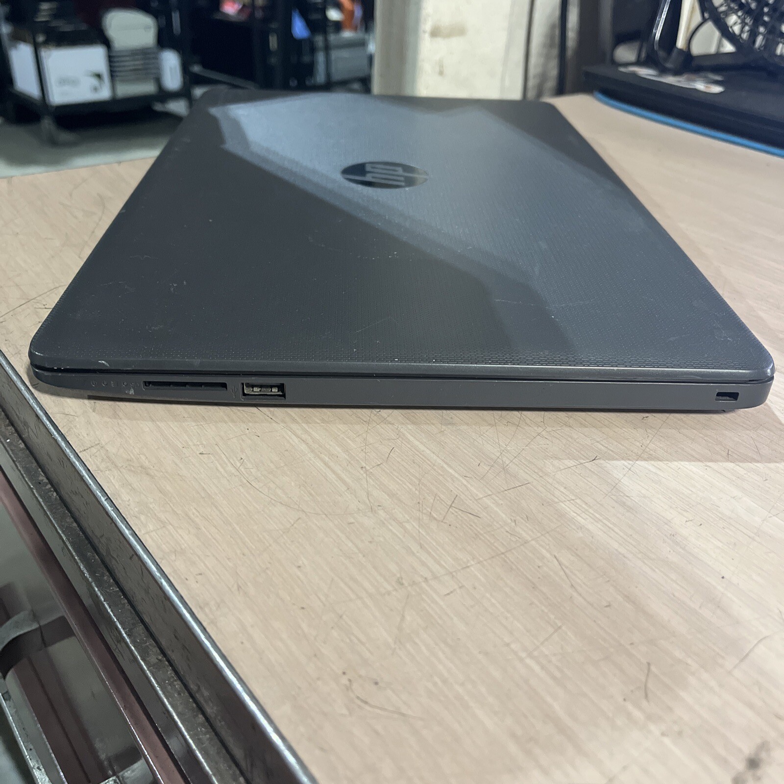 HP 255 G7 NOTEBOOK AMD A6-9225 8GB RAM NO HD