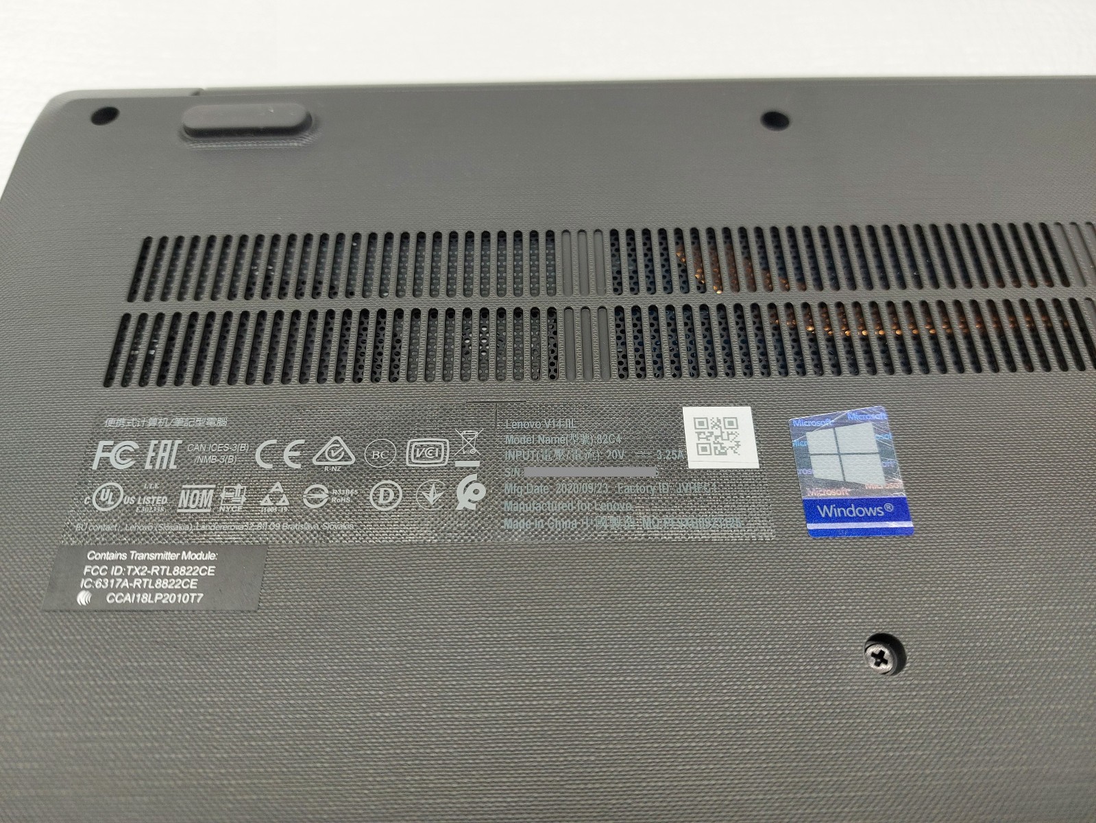 Lenovo V14-IIL 82C4 Intel Core i3 1.2 GHz 8GB RAM 256 GB NVME SSD Win 10 Pro