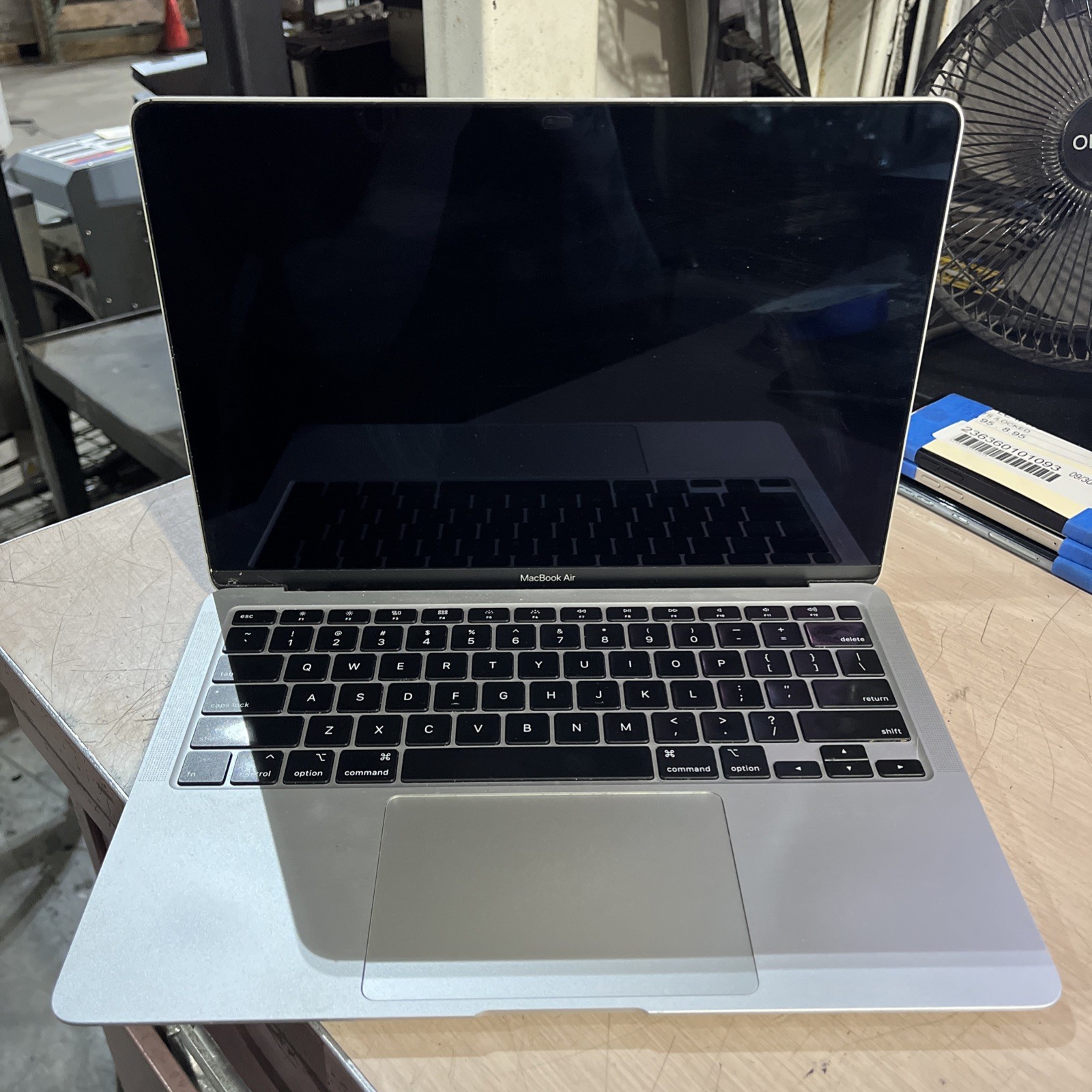 APPLE MACBOOK AIR 13″ SCISSOR, 2020 CORE I3-1000NG4 1.1GHZ 8GB RAM 256SSD